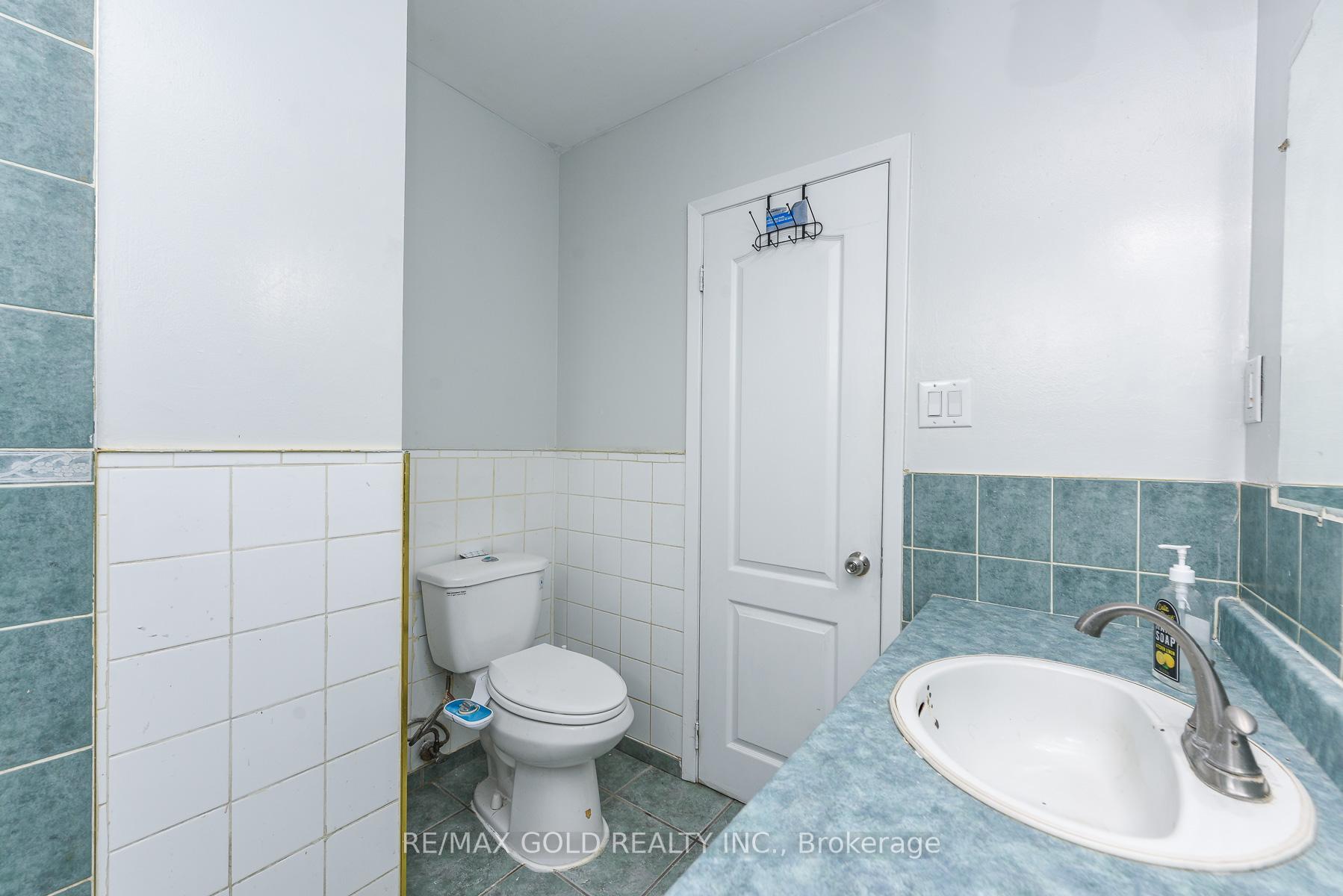 Photo 16 of 3773 Darla Drive, Mississauga, Malton — HOMEH