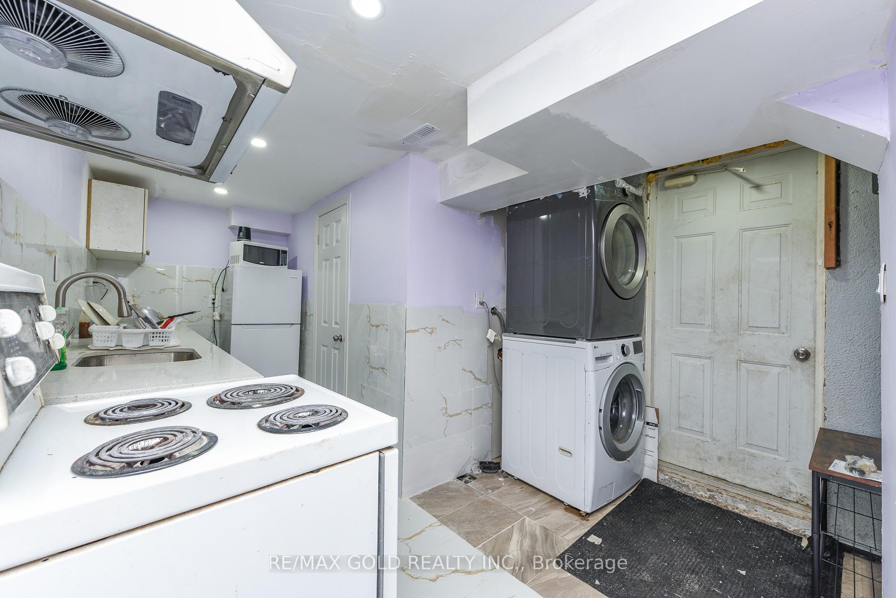 Photo 26 of 3773 Darla Drive, Mississauga, Malton — HOMEH