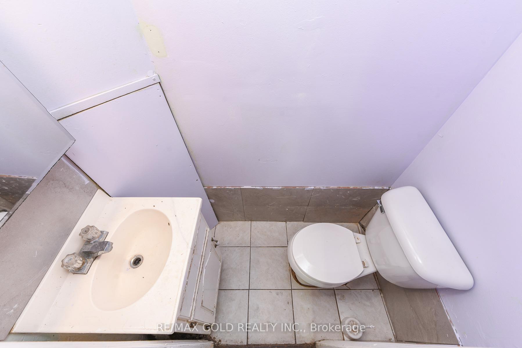 Photo 33 of 3773 Darla Drive, Mississauga, Malton — HOMEH
