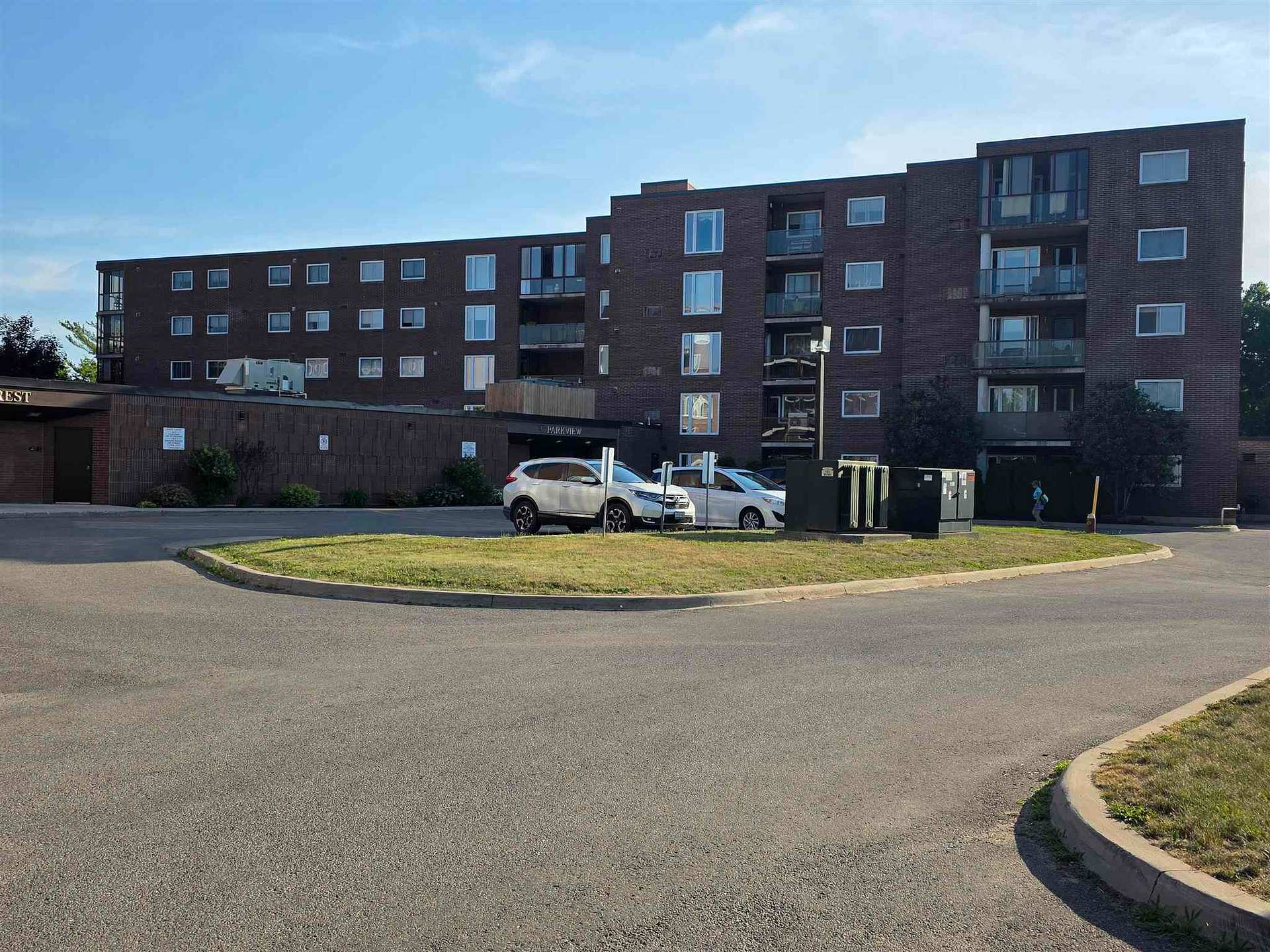 Photo of Unit 208, 303 MacDonald Avenue
