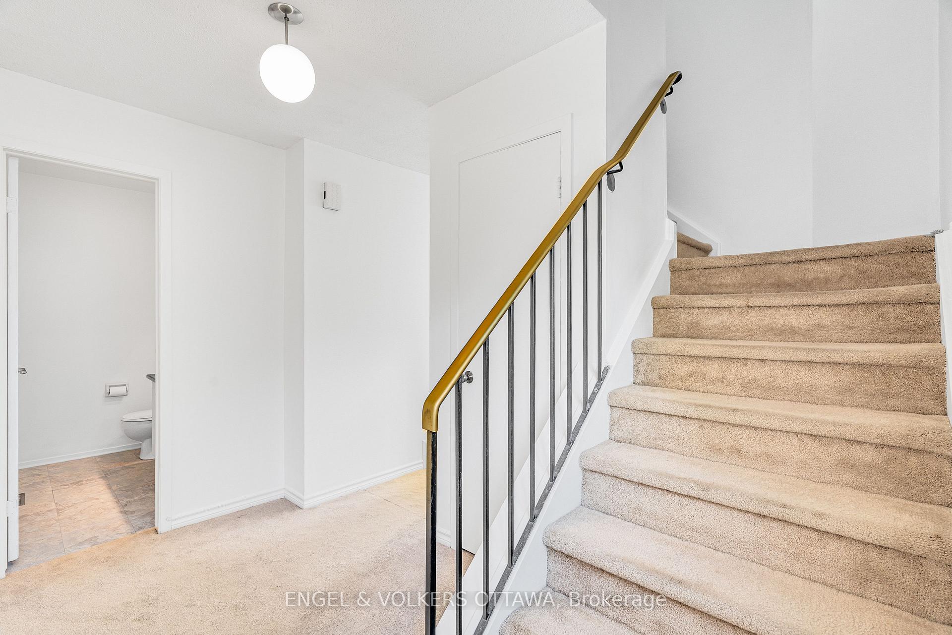 Photo 22 of 1379 Ambridge Way, Ottawa, Courtland Park — HOMEH