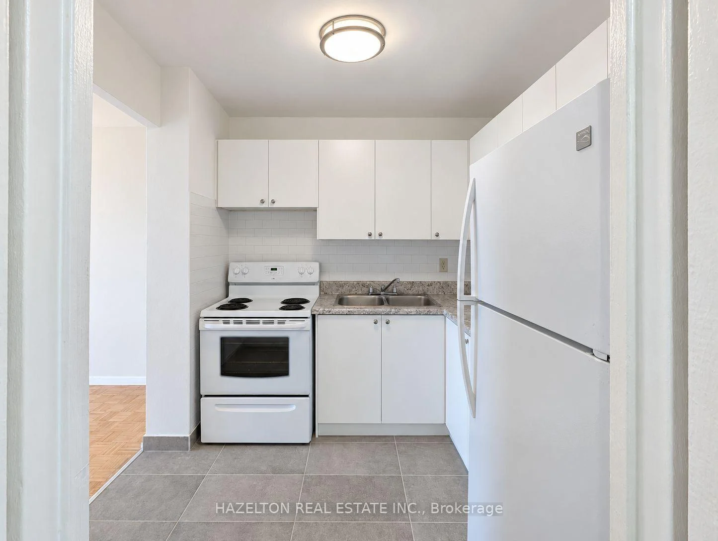 Photo 14 of Unit 1002, 1665 Bloor Street E, Mississauga, Applewood — HOMEH