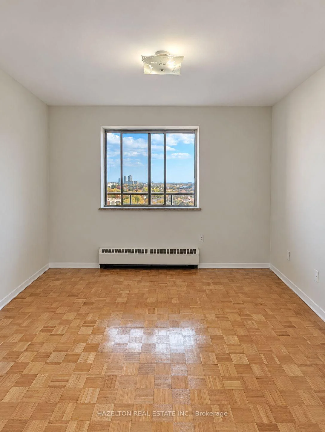 Photo 19 of Unit 1002, 1665 Bloor Street E, Mississauga, Applewood — HOMEH