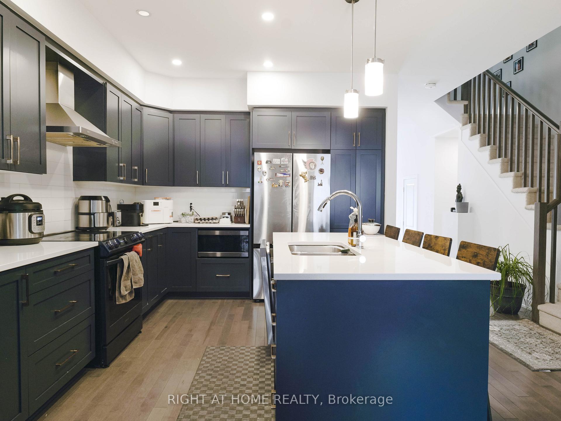 Photo 5 of 149 Wabikon Crescent, Ottawa, Blossom Park/Kemp Park/Findlay Creek — HOMEH