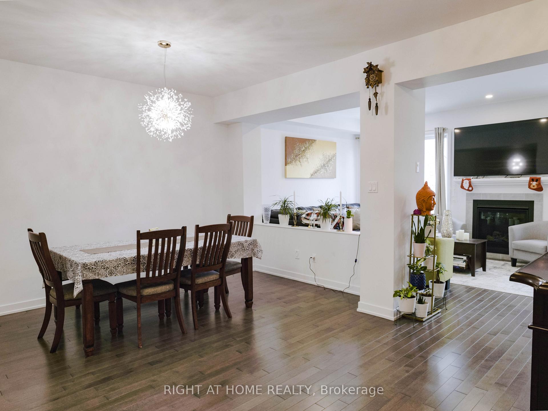 Photo 10 of 149 Wabikon Crescent, Ottawa, Blossom Park/Kemp Park/Findlay Creek — HOMEH