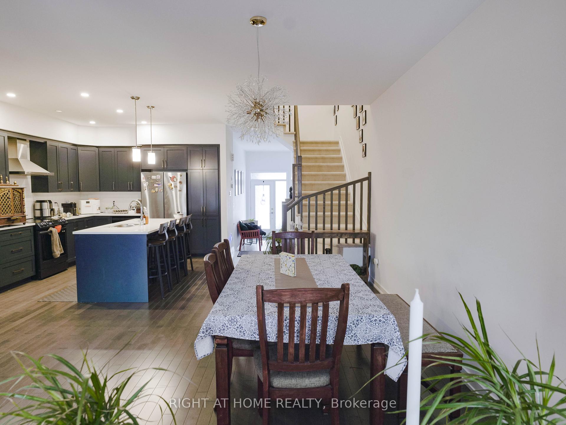 Photo 18 of 149 Wabikon Crescent, Ottawa, Blossom Park/Kemp Park/Findlay Creek — HOMEH