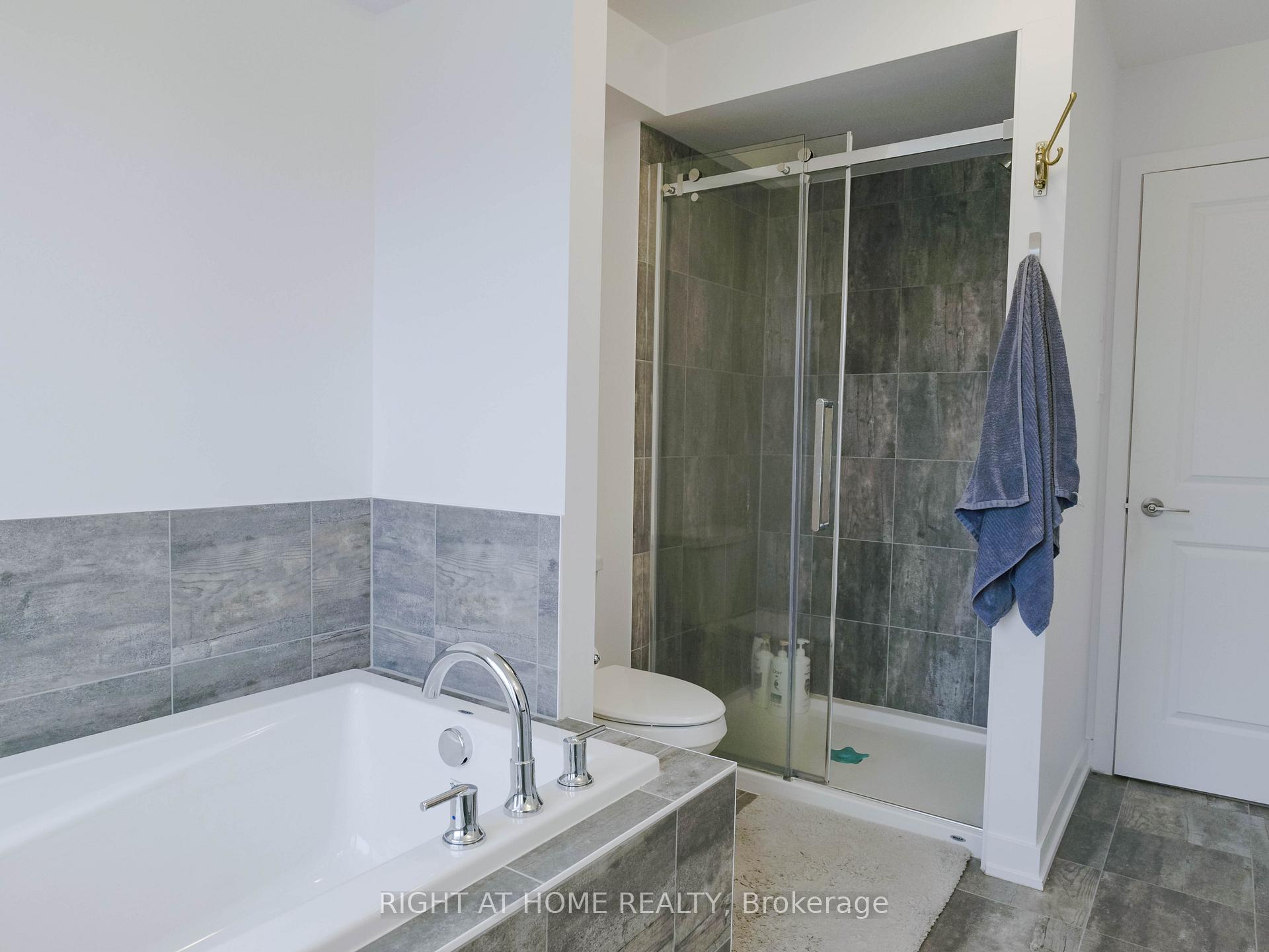 Photo 25 of 149 Wabikon Crescent, Ottawa, Blossom Park/Kemp Park/Findlay Creek — HOMEH