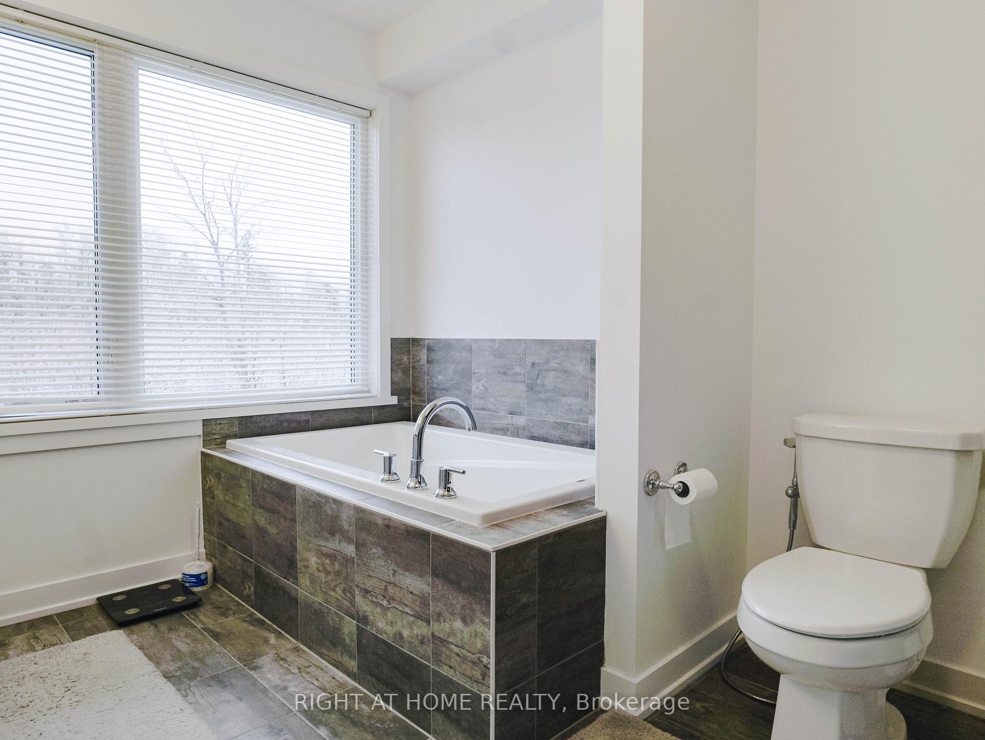 Photo 26 of 149 Wabikon Crescent, Ottawa, Blossom Park/Kemp Park/Findlay Creek — HOMEH