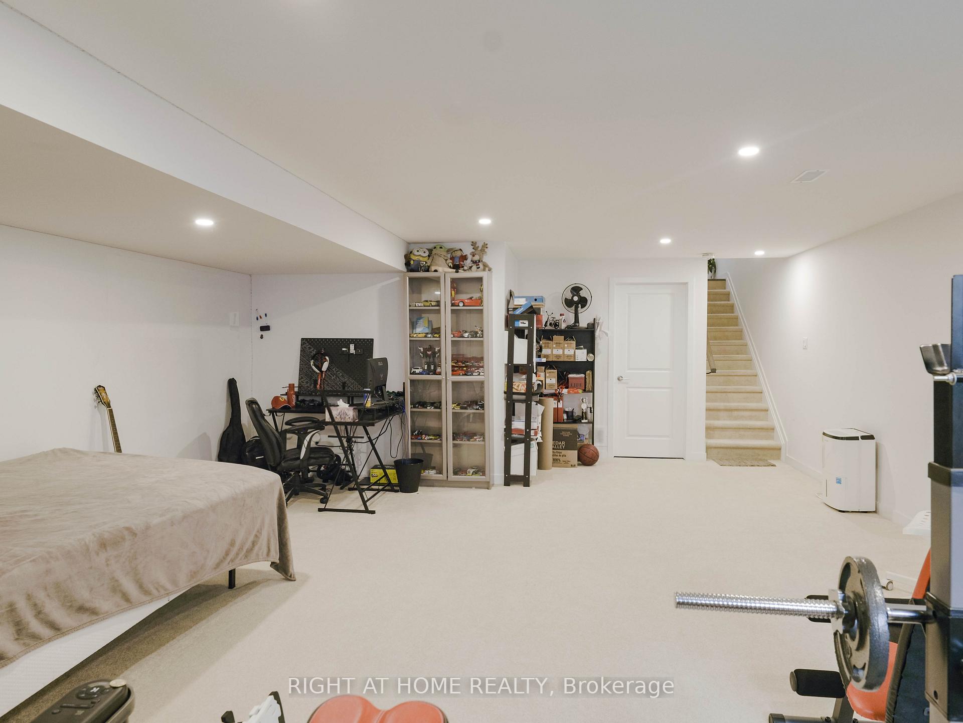 Photo 37 of 149 Wabikon Crescent, Ottawa, Blossom Park/Kemp Park/Findlay Creek — HOMEH