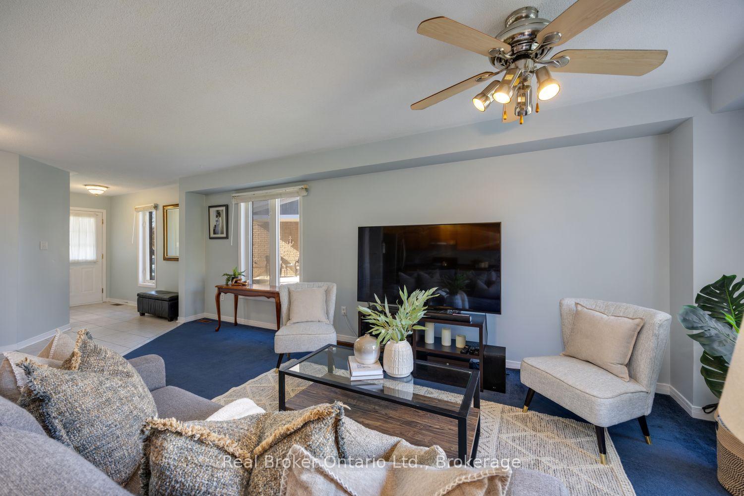 Photo 18 of 213 Hutton Place, Clarington, Bowmanville — HOMEH