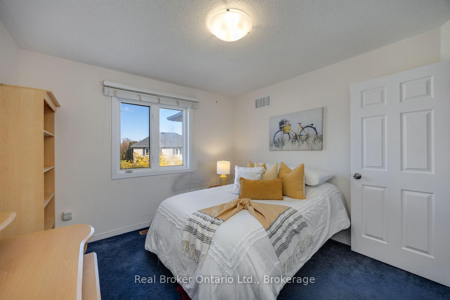 Photo 29 of 213 Hutton Place, Clarington, Bowmanville — HOMEH