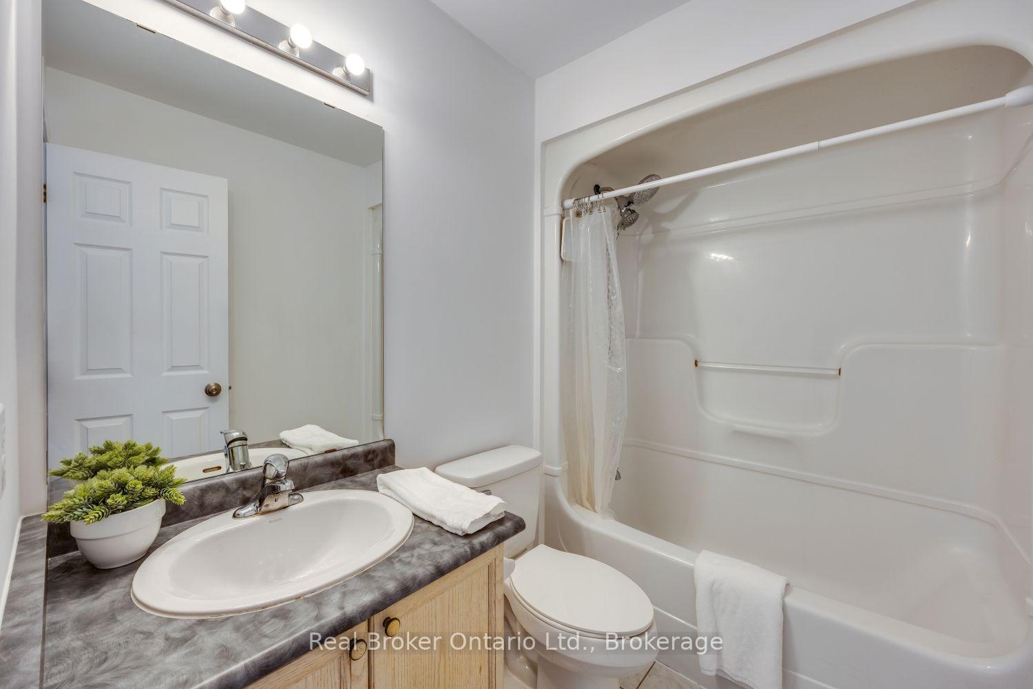 Photo 30 of 213 Hutton Place, Clarington, Bowmanville — HOMEH