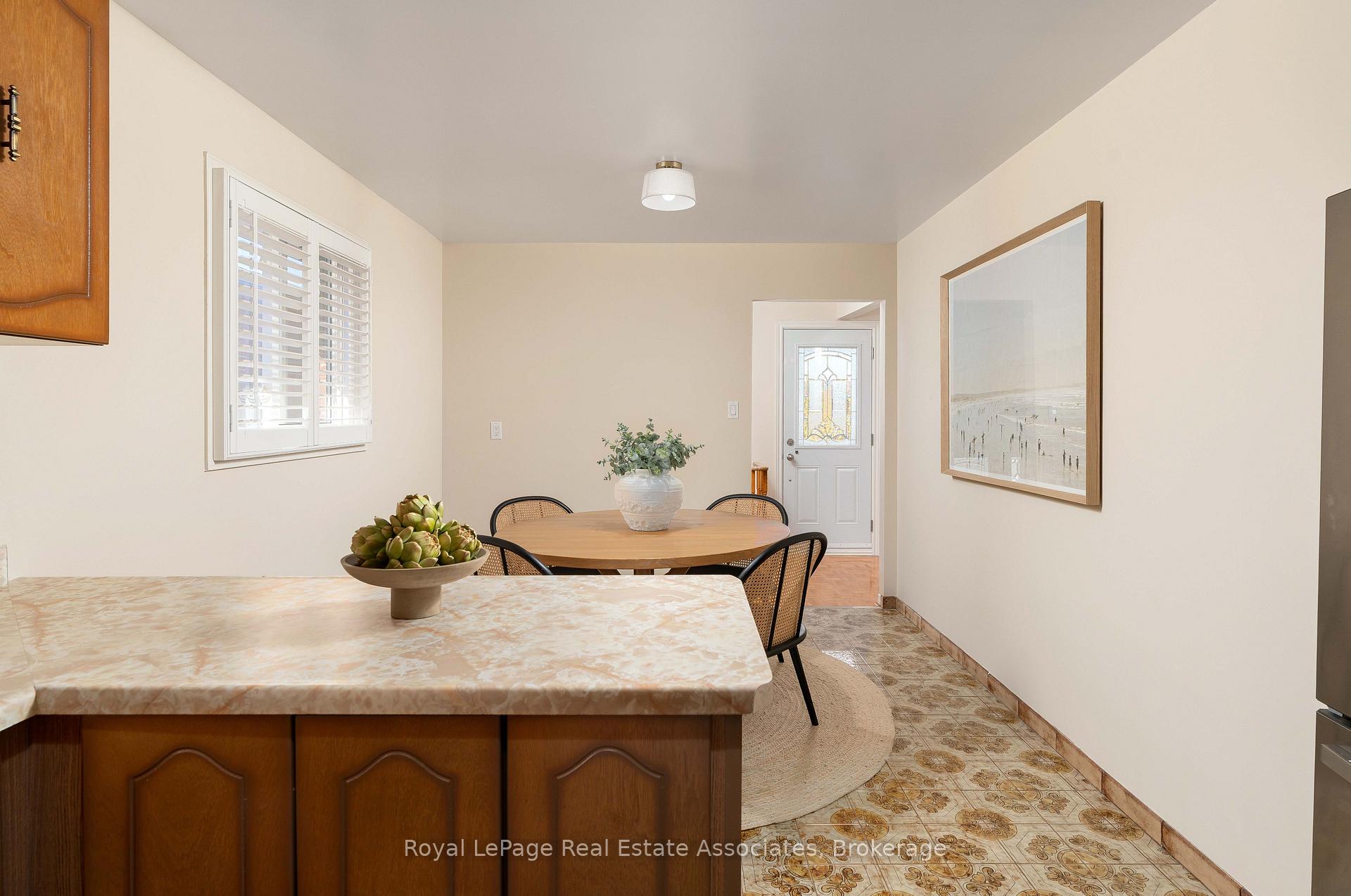Photo 20 of 7 Capstan Court, North York, Glenfield-Jane Heights — HOMEH