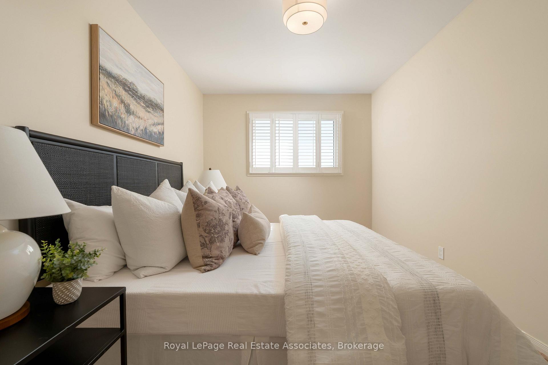 Photo 24 of 7 Capstan Court, North York, Glenfield-Jane Heights — HOMEH