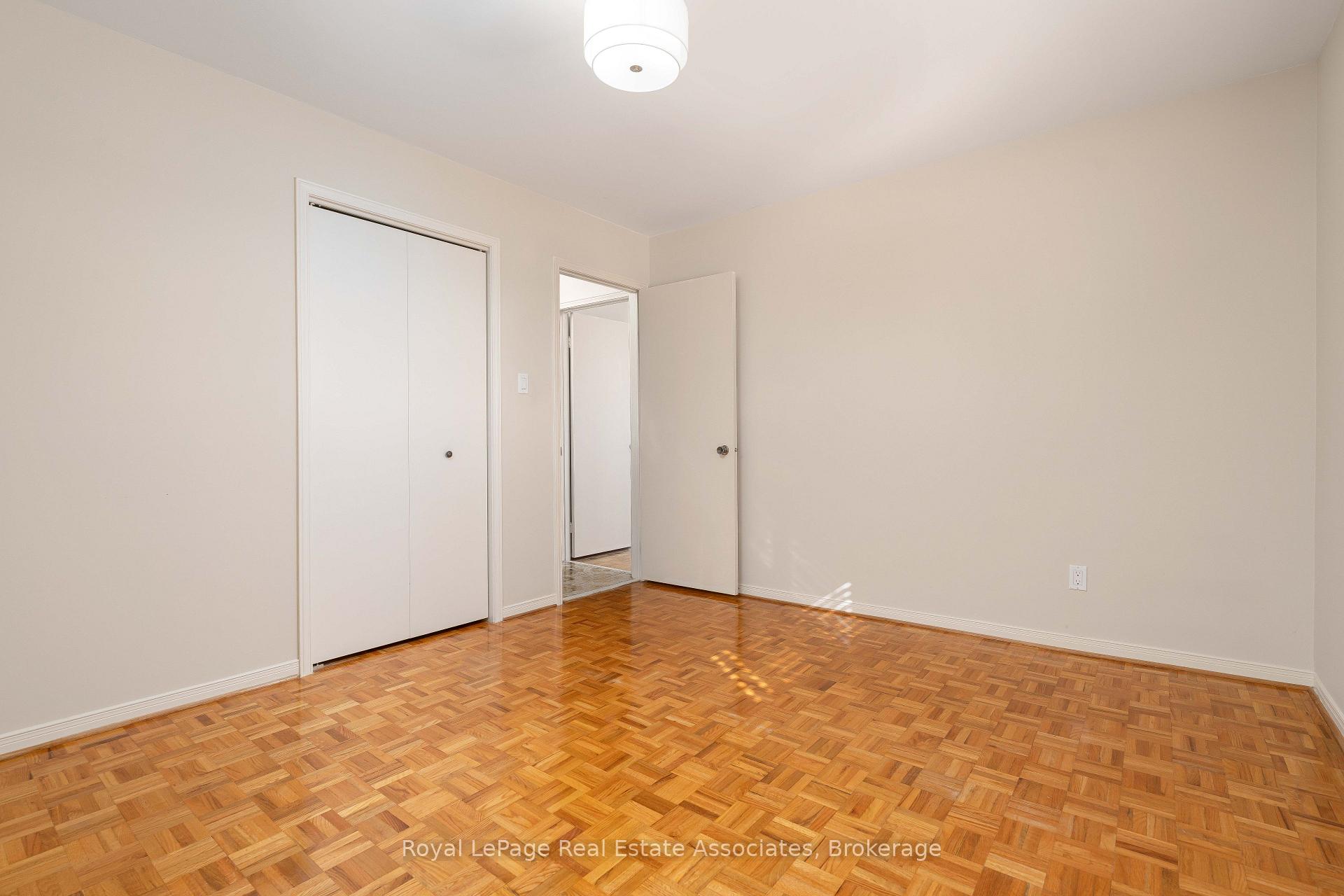 Photo 28 of 7 Capstan Court, North York, Glenfield-Jane Heights — HOMEH