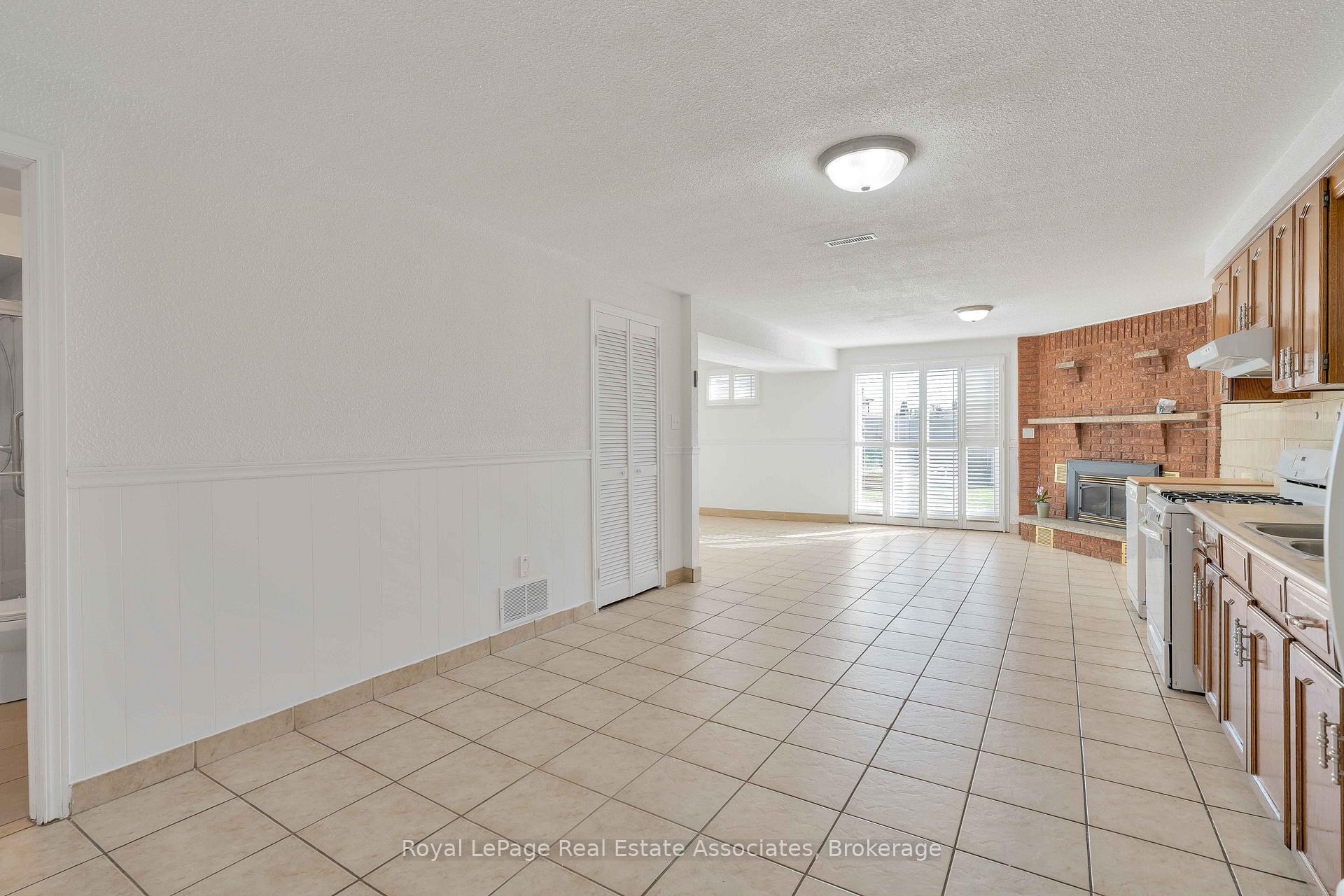 Photo 32 of 7 Capstan Court, North York, Glenfield-Jane Heights — HOMEH