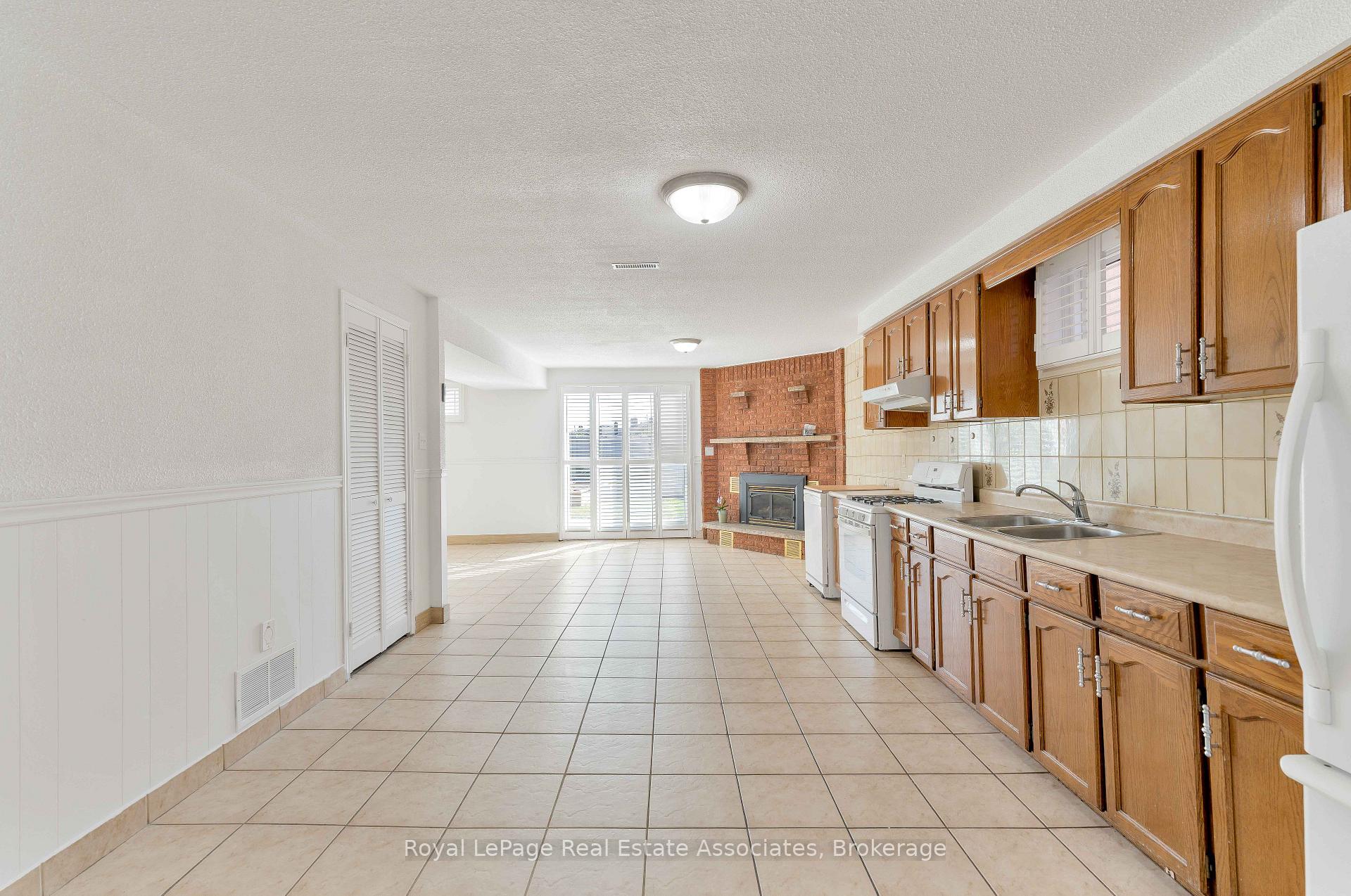 Photo 36 of 7 Capstan Court, North York, Glenfield-Jane Heights — HOMEH