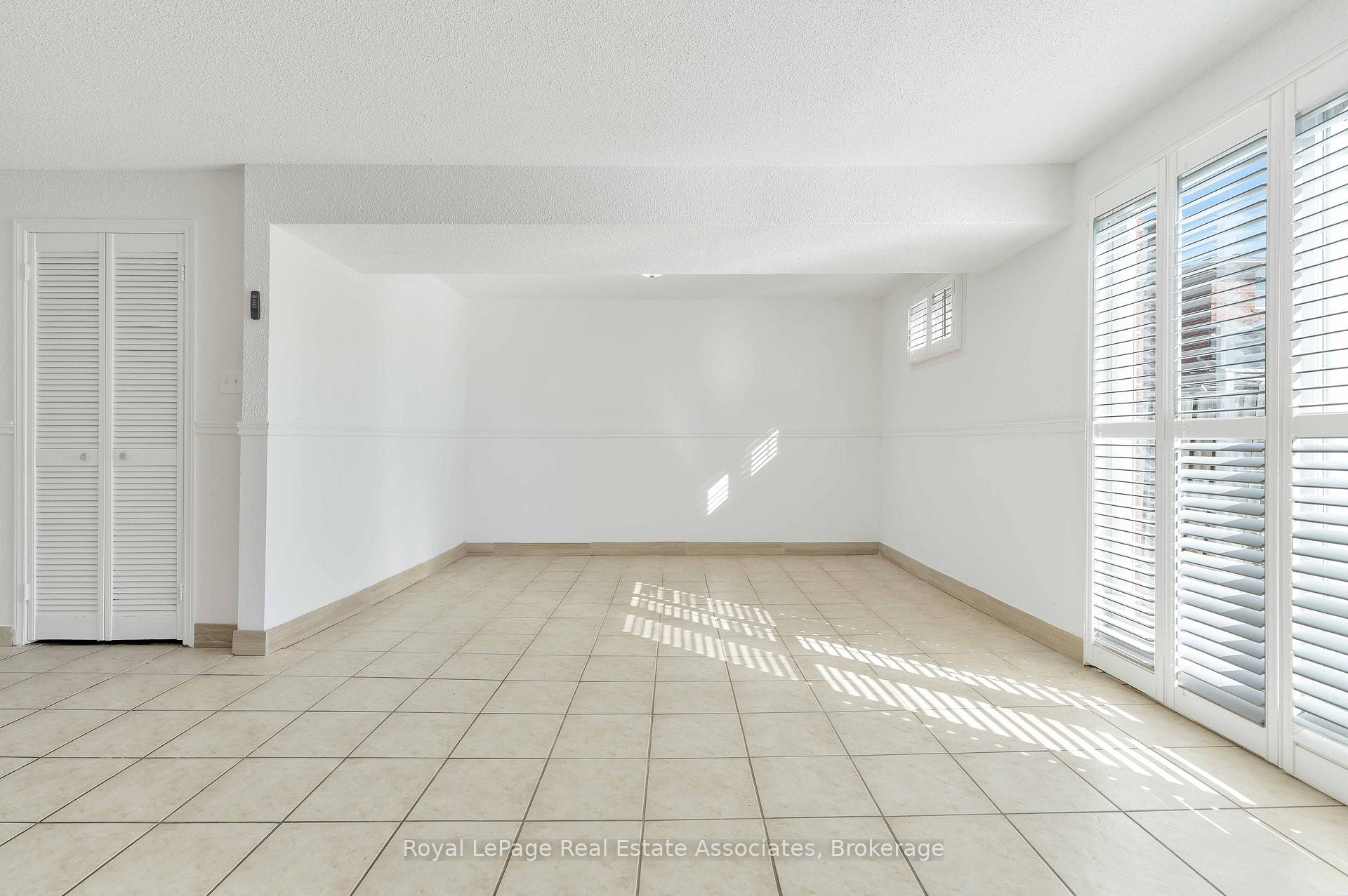 Photo 39 of 7 Capstan Court, North York, Glenfield-Jane Heights — HOMEH