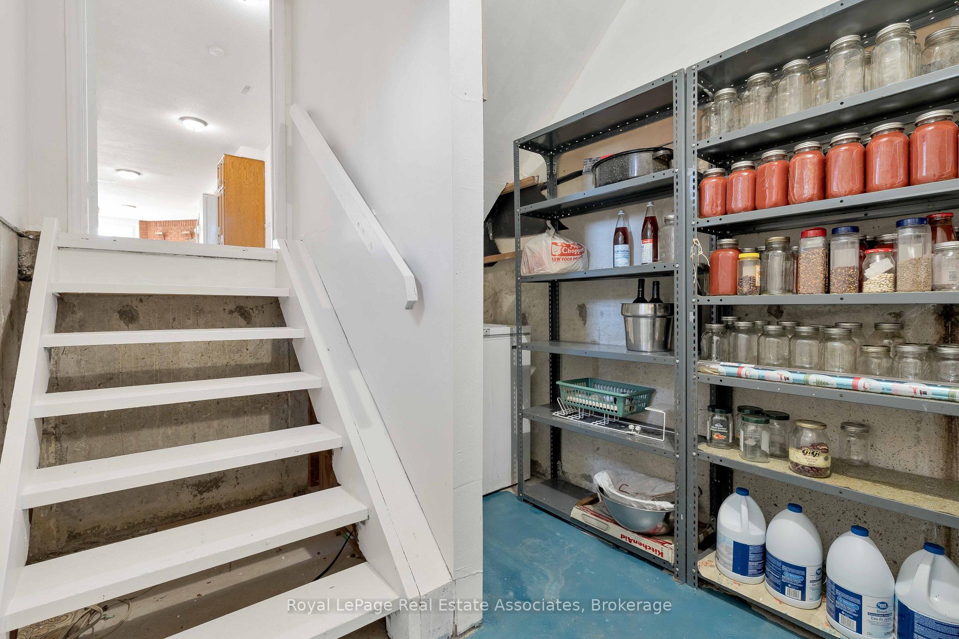 Photo 41 of 7 Capstan Court, North York, Glenfield-Jane Heights — HOMEH
