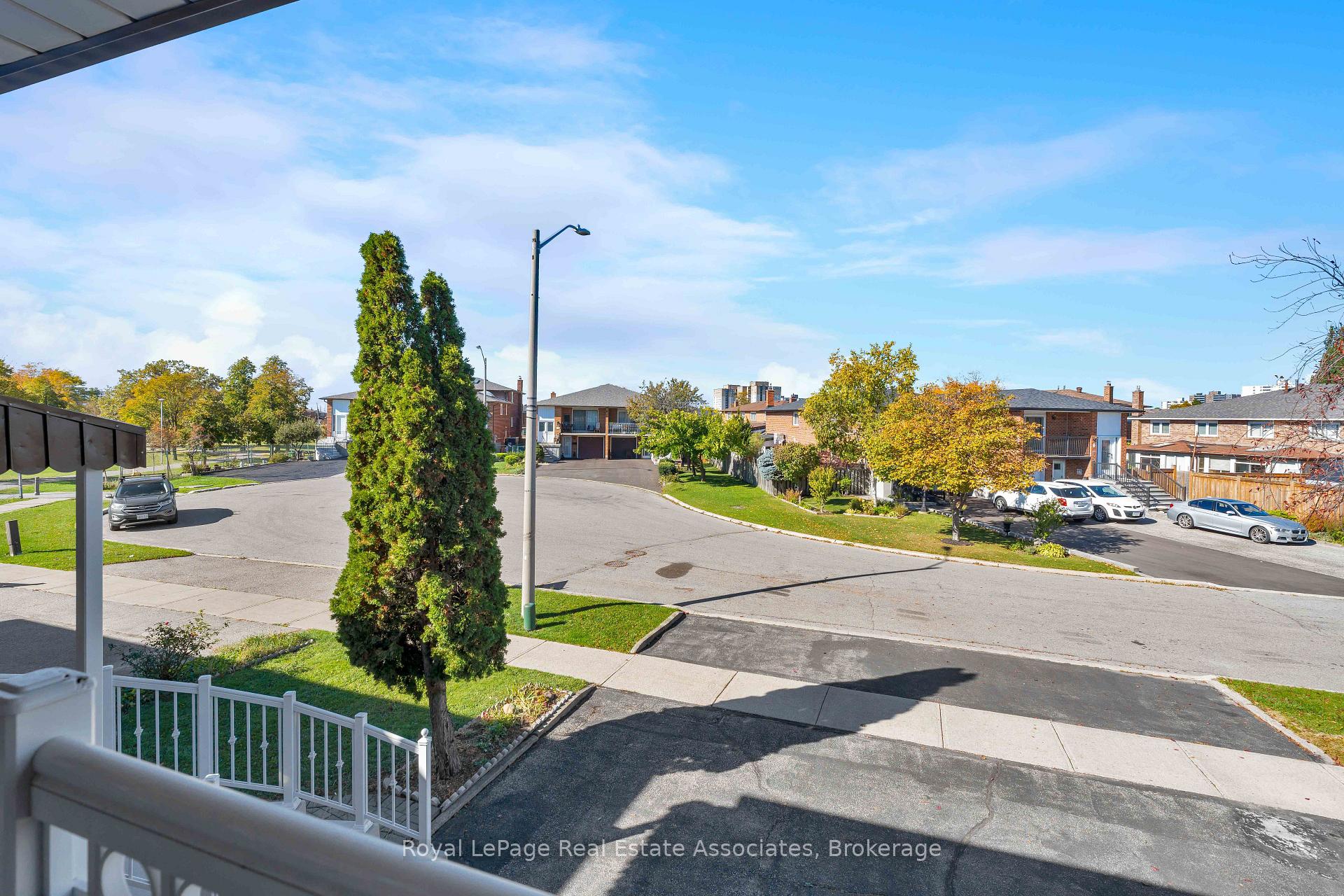 Photo 48 of 7 Capstan Court, North York, Glenfield-Jane Heights — HOMEH