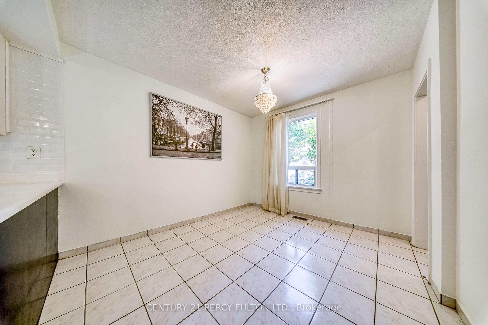 Photo 9 of 109 Norton Avenue, North York, Willowdale East — HOMEH