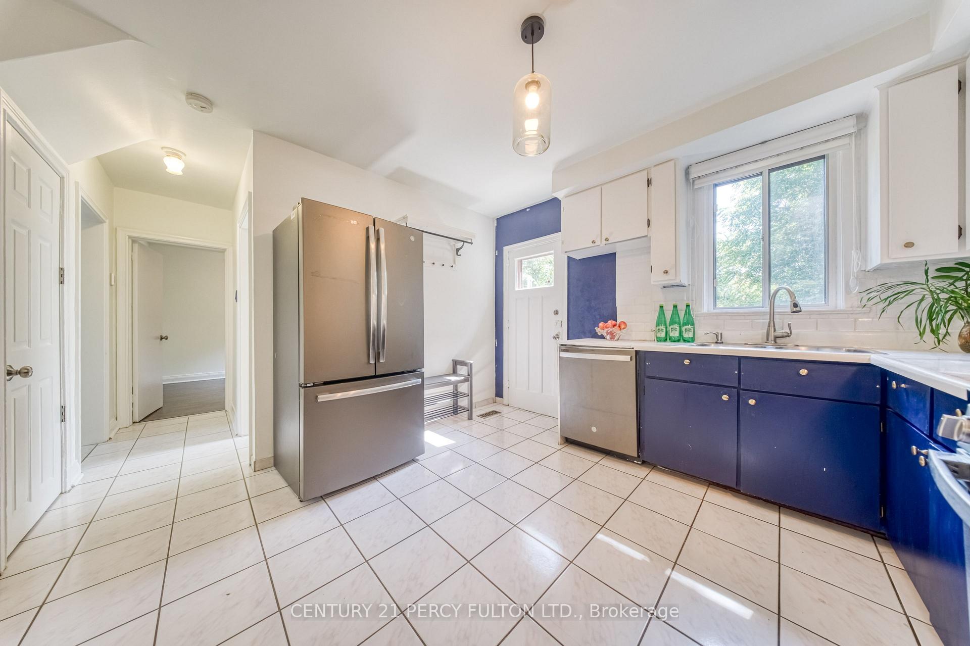 Photo 14 of 109 Norton Avenue, North York, Willowdale East — HOMEH