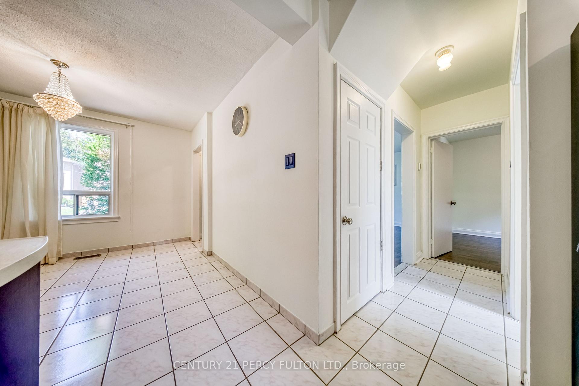 Photo 15 of 109 Norton Avenue, North York, Willowdale East — HOMEH