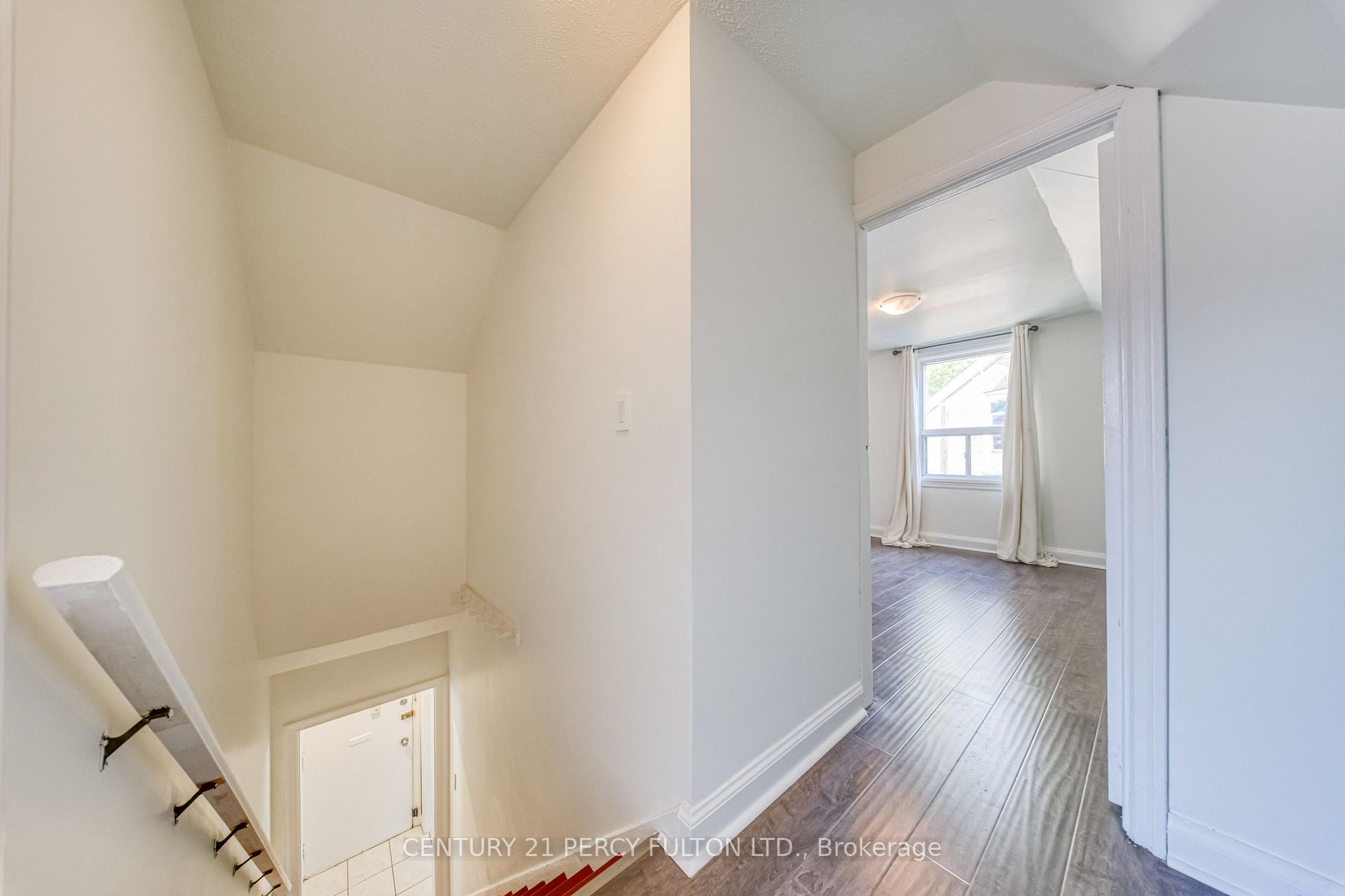 Photo 19 of 109 Norton Avenue, North York, Willowdale East — HOMEH