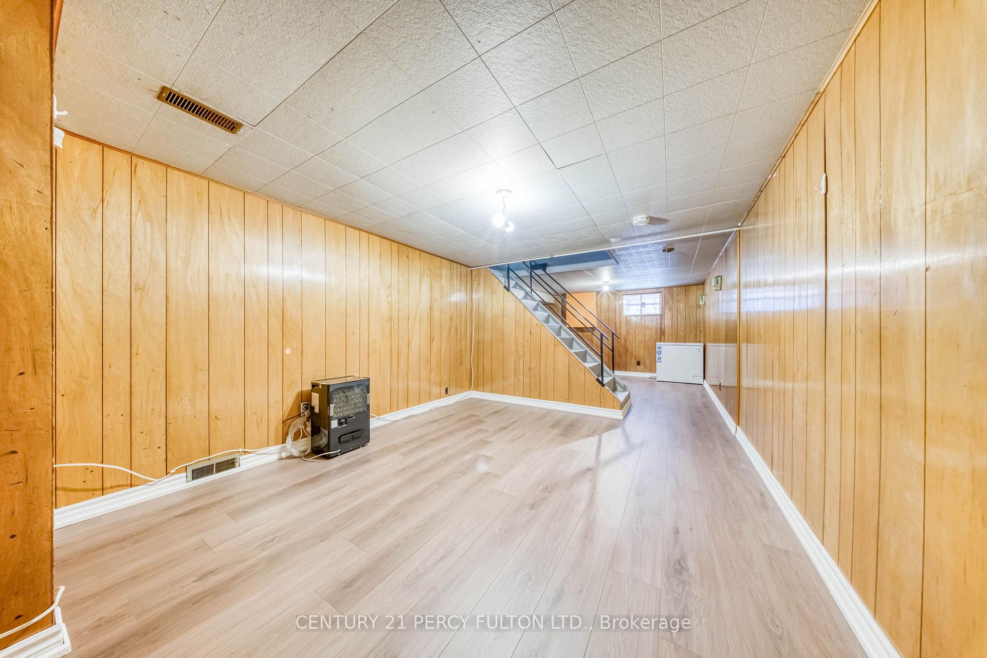 Photo 26 of 109 Norton Avenue, North York, Willowdale East — HOMEH