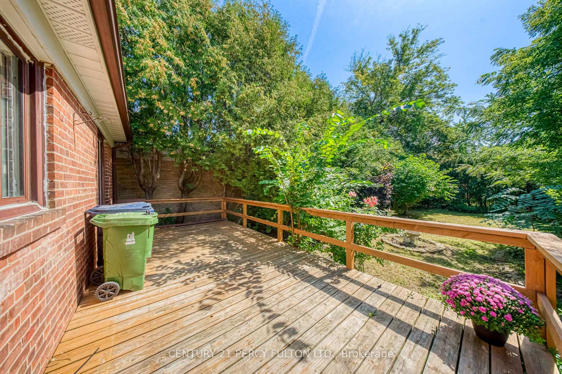 Photo 31 of 109 Norton Avenue, North York, Willowdale East — HOMEH