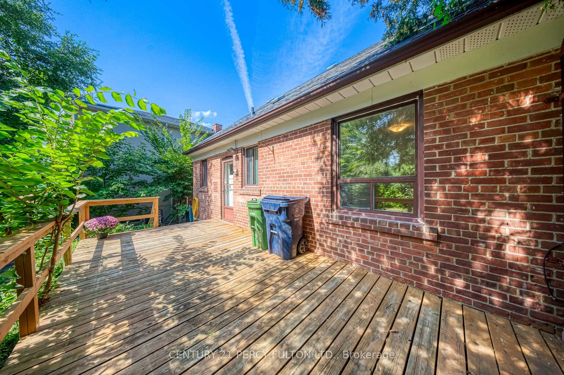 Photo 32 of 109 Norton Avenue, North York, Willowdale East — HOMEH