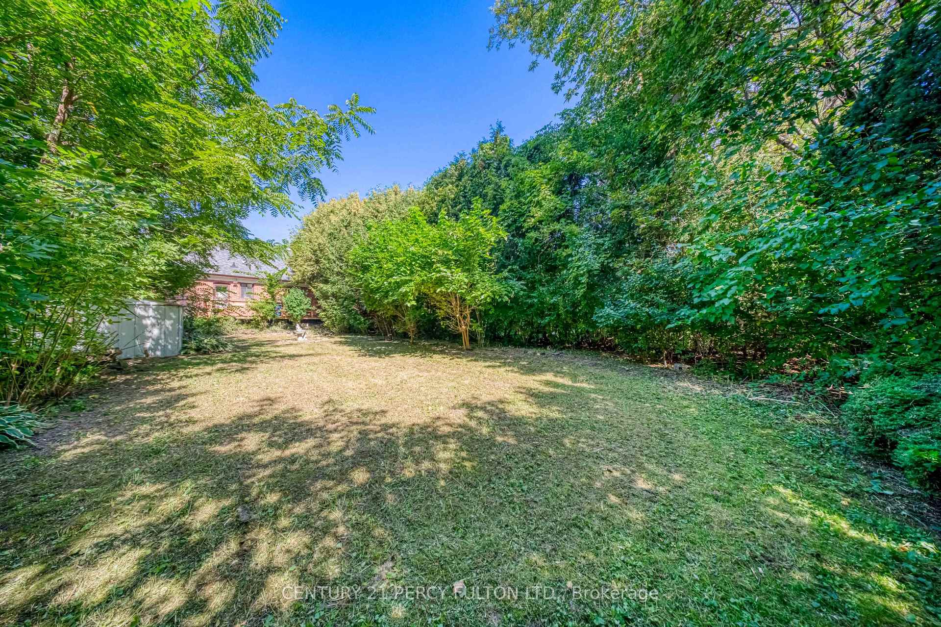 Photo 35 of 109 Norton Avenue, North York, Willowdale East — HOMEH