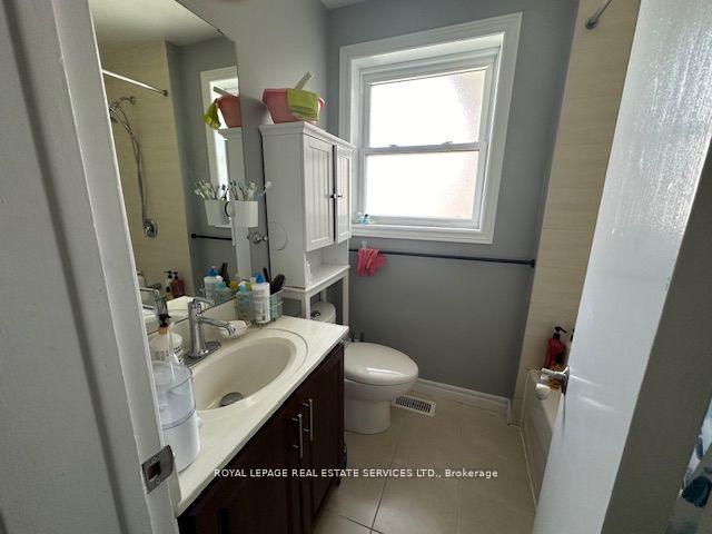 Photo 13 of Unit Bsmt, 295 Pleasant Avenue, North York, Newtonbrook West — HOMEH