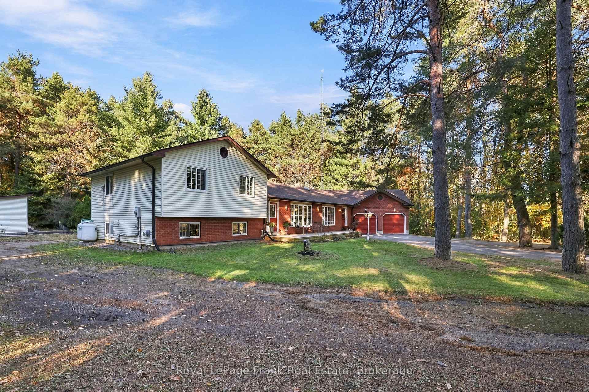Photo 2 of 103 Waite Road, Kawartha Lakes, Manvers — HOMEH
