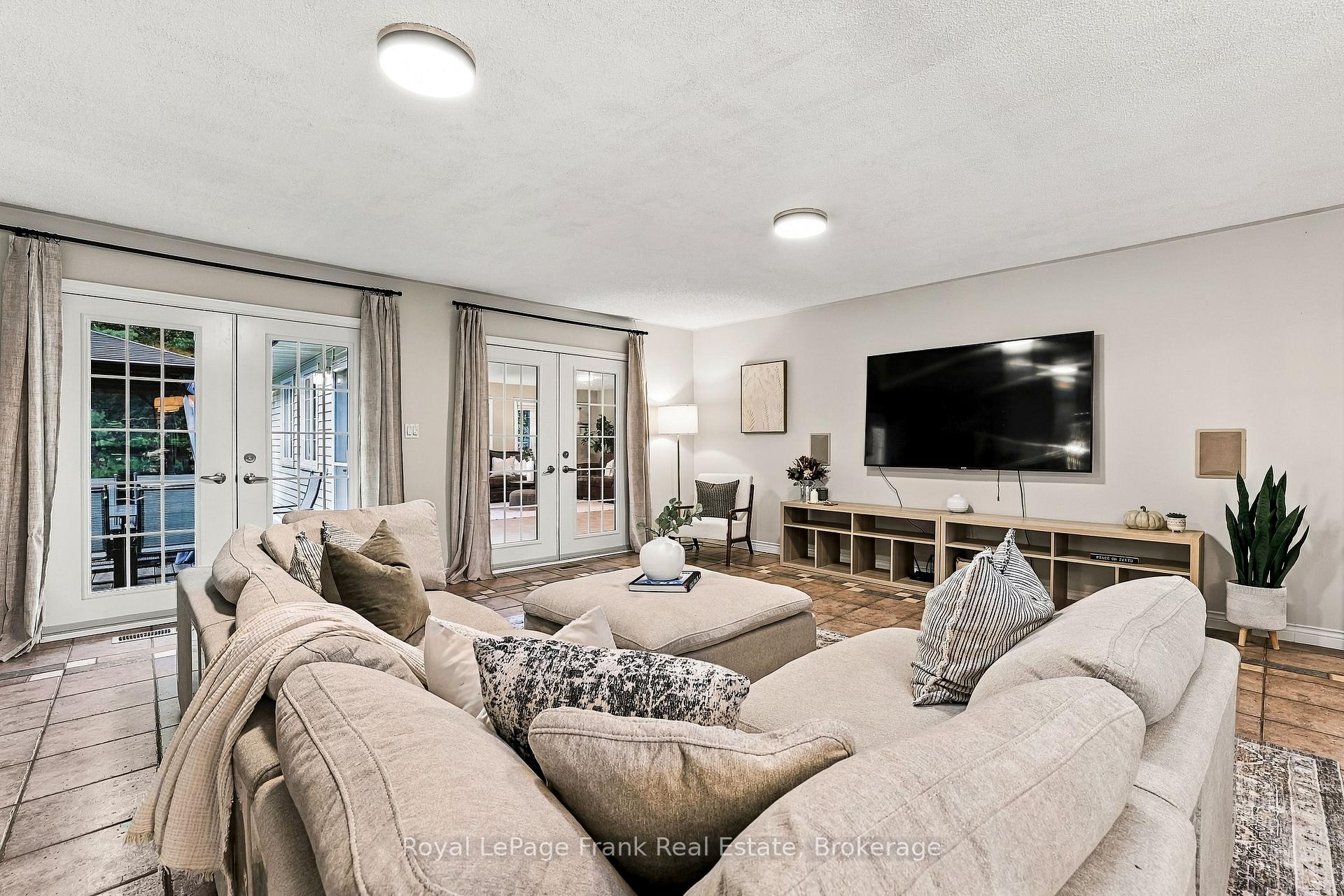 Photo 9 of 103 Waite Road, Kawartha Lakes, Manvers — HOMEH