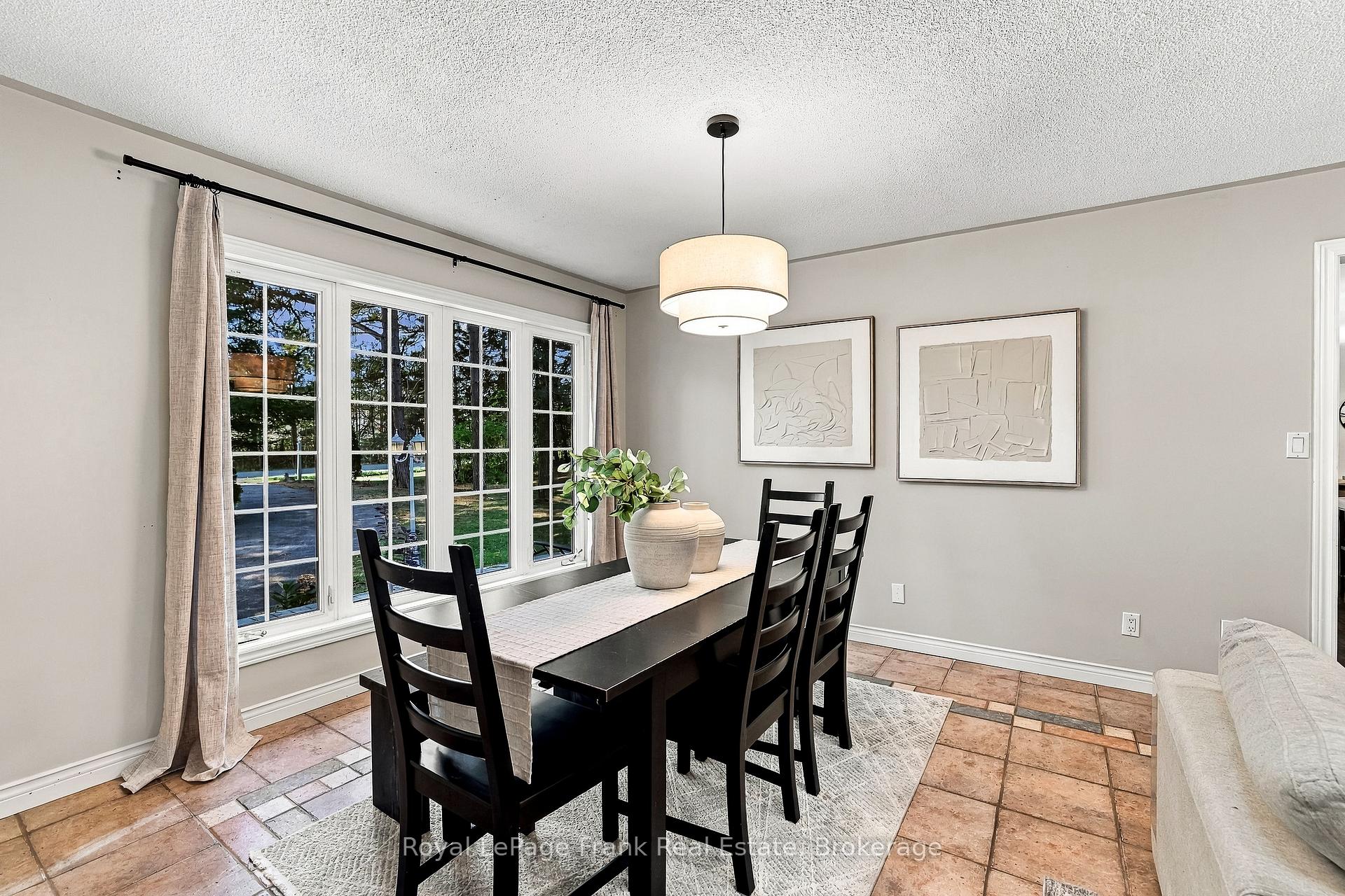 Photo 10 of 103 Waite Road, Kawartha Lakes, Manvers — HOMEH
