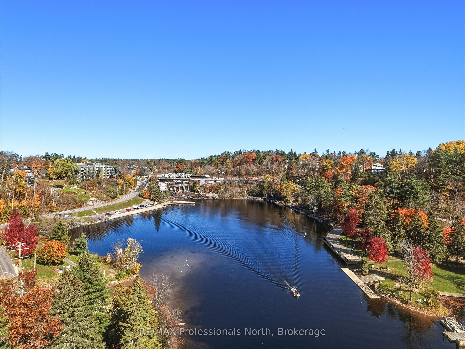 Photo 4 of Unit 402, 200 Anglo Street, Bracebridge — HOMEH