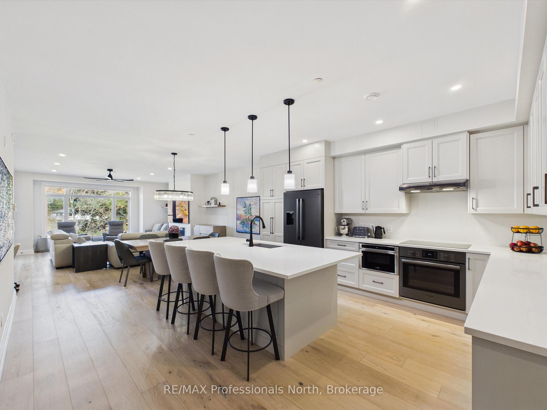 Photo 7 of Unit 402, 200 Anglo Street, Bracebridge — HOMEH