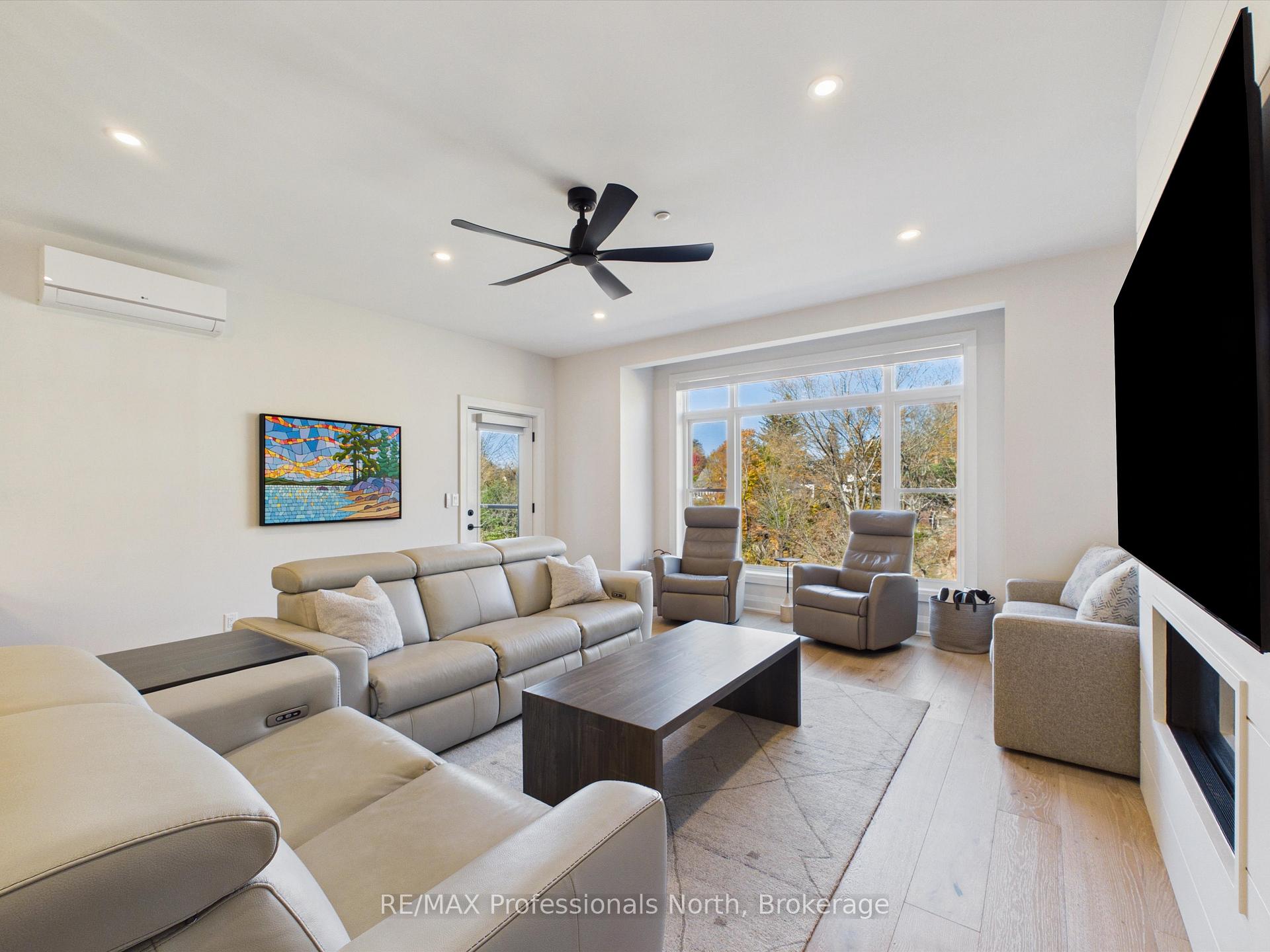 Photo 19 of Unit 402, 200 Anglo Street, Bracebridge — HOMEH