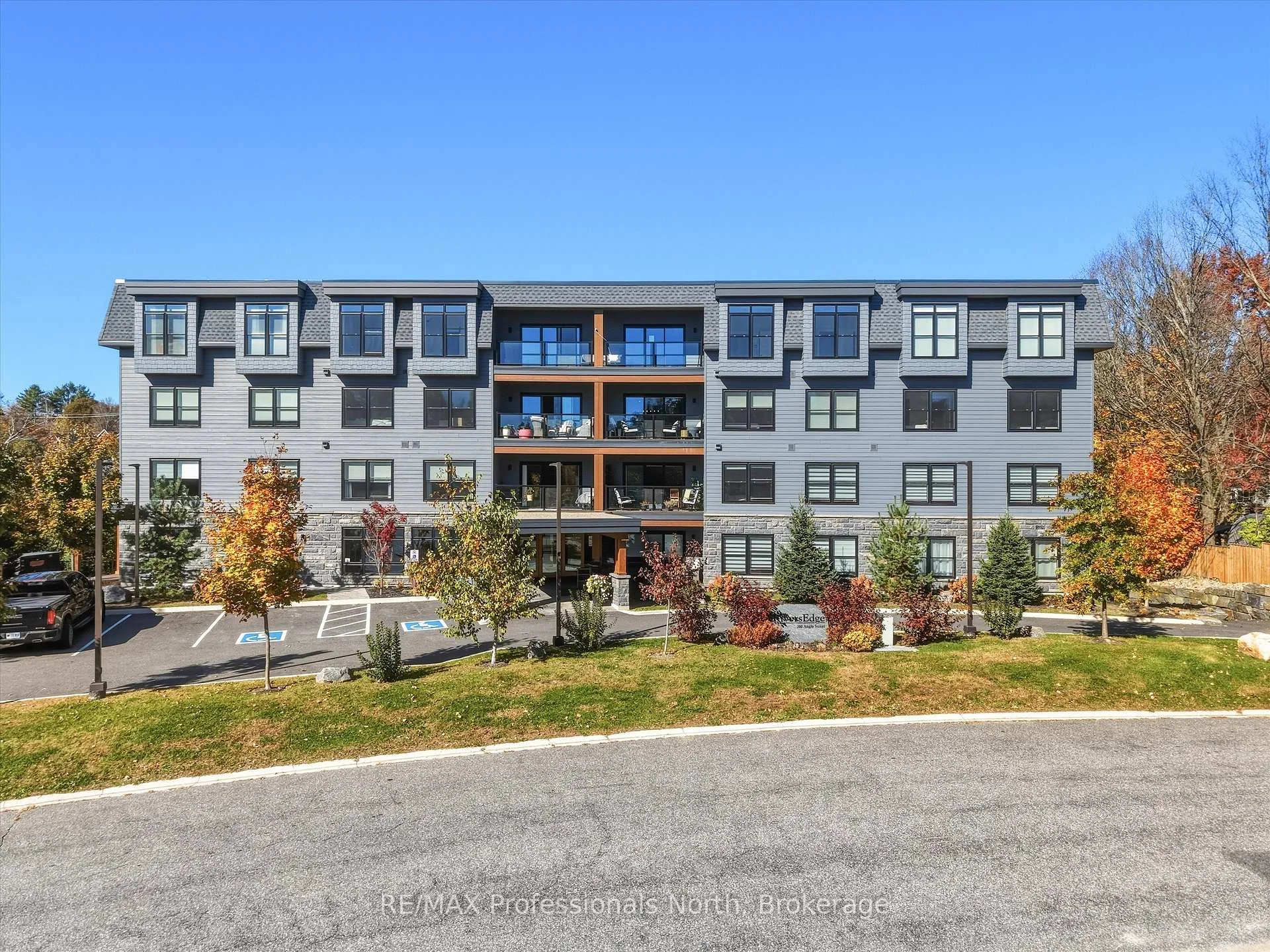 Photo 60 of Unit 402, 200 Anglo Street, Bracebridge — HOMEH