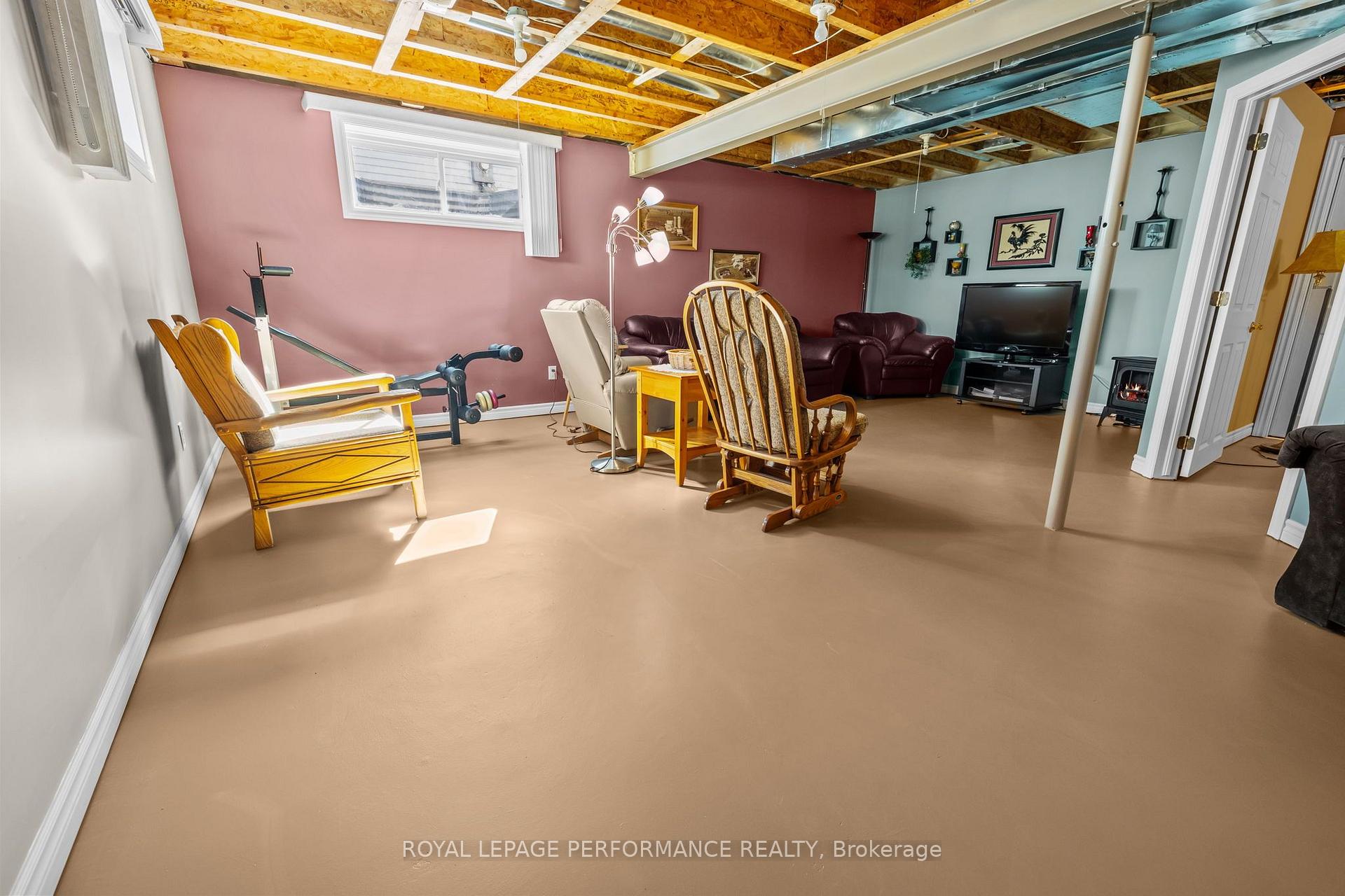 Photo 17 of 71 Faucher Boulevard, Casselman, Casselman — HOMEH