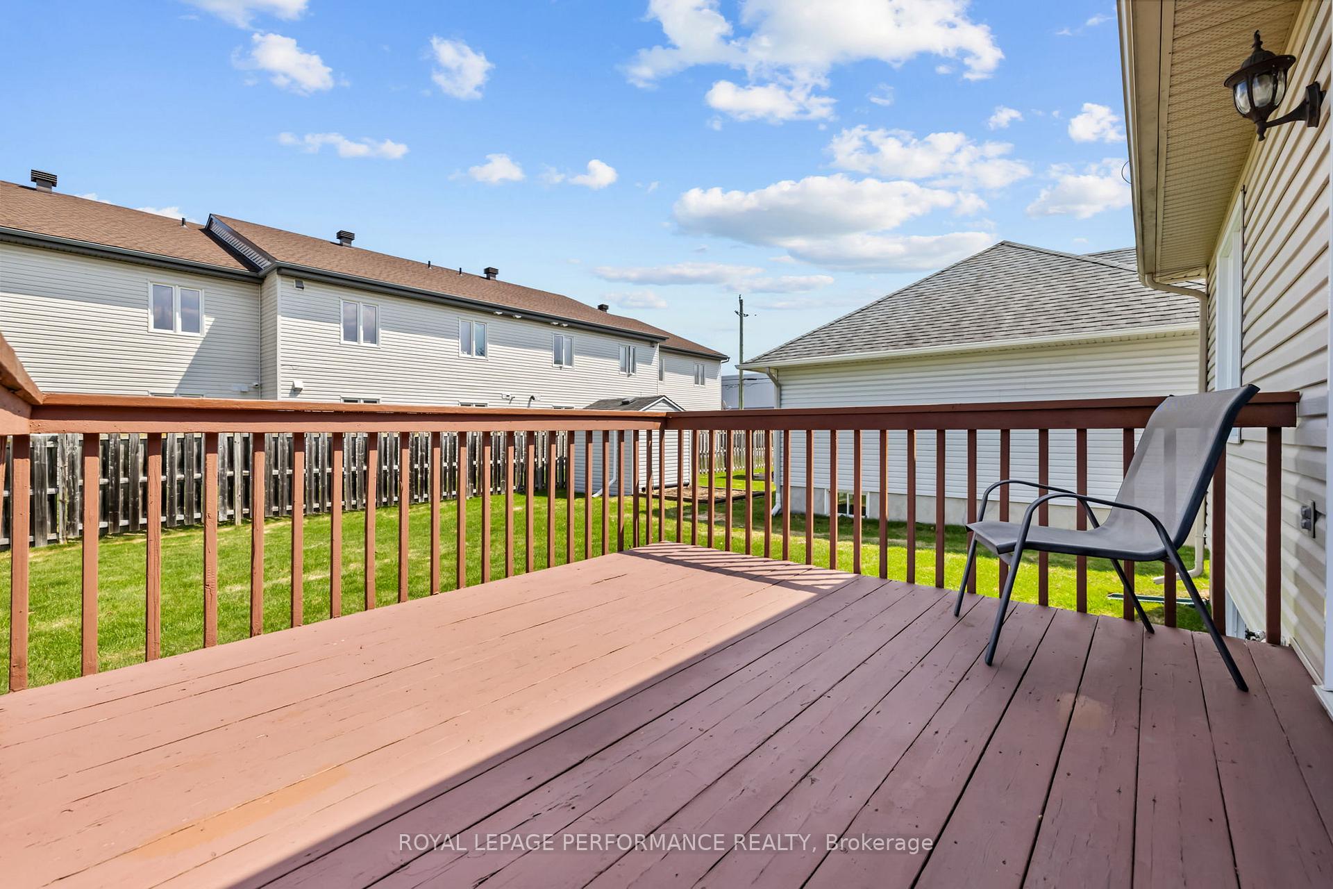 Photo 22 of 71 Faucher Boulevard, Casselman, Casselman — HOMEH
