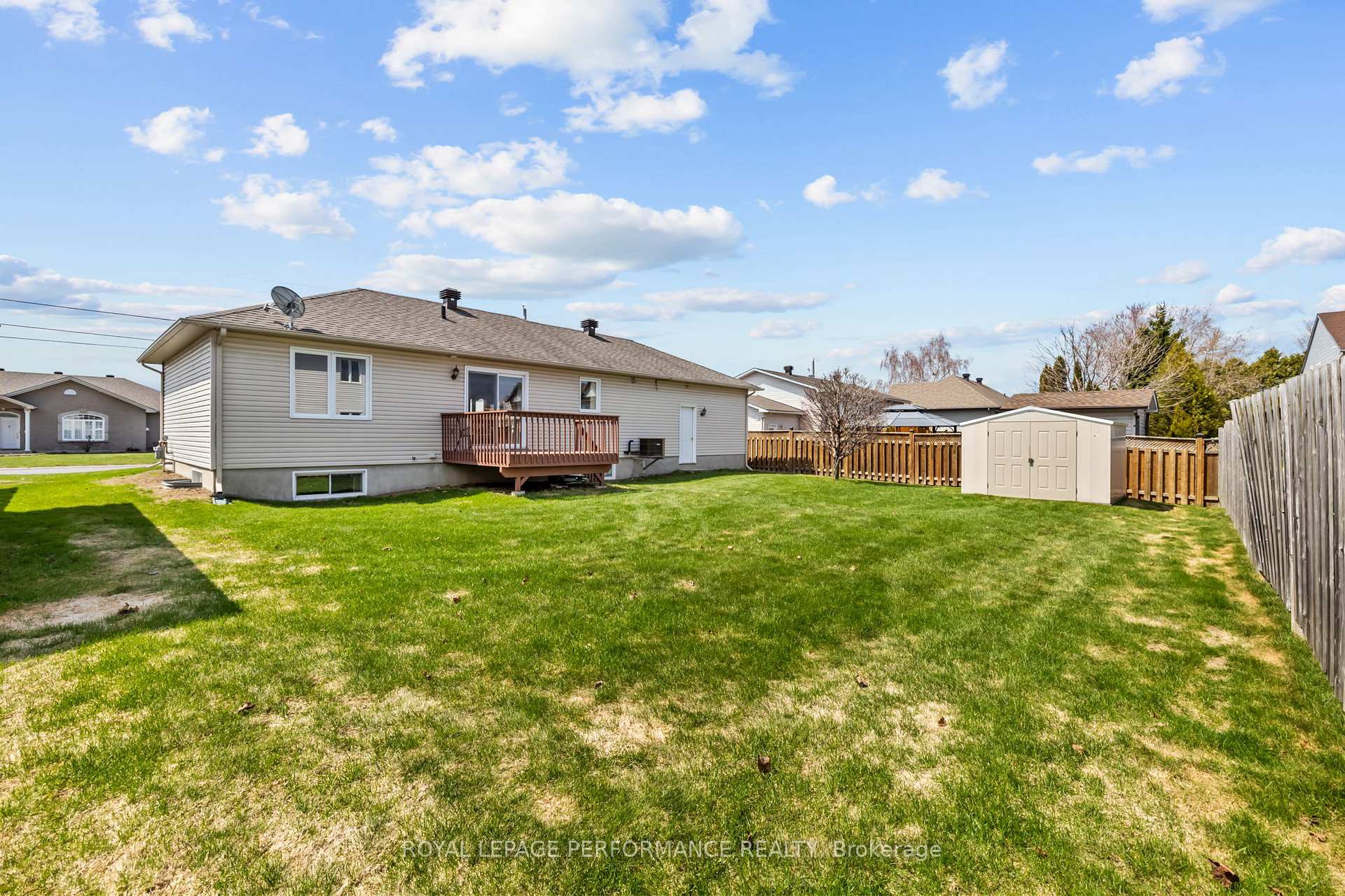 Photo 24 of 71 Faucher Boulevard, Casselman, Casselman — HOMEH