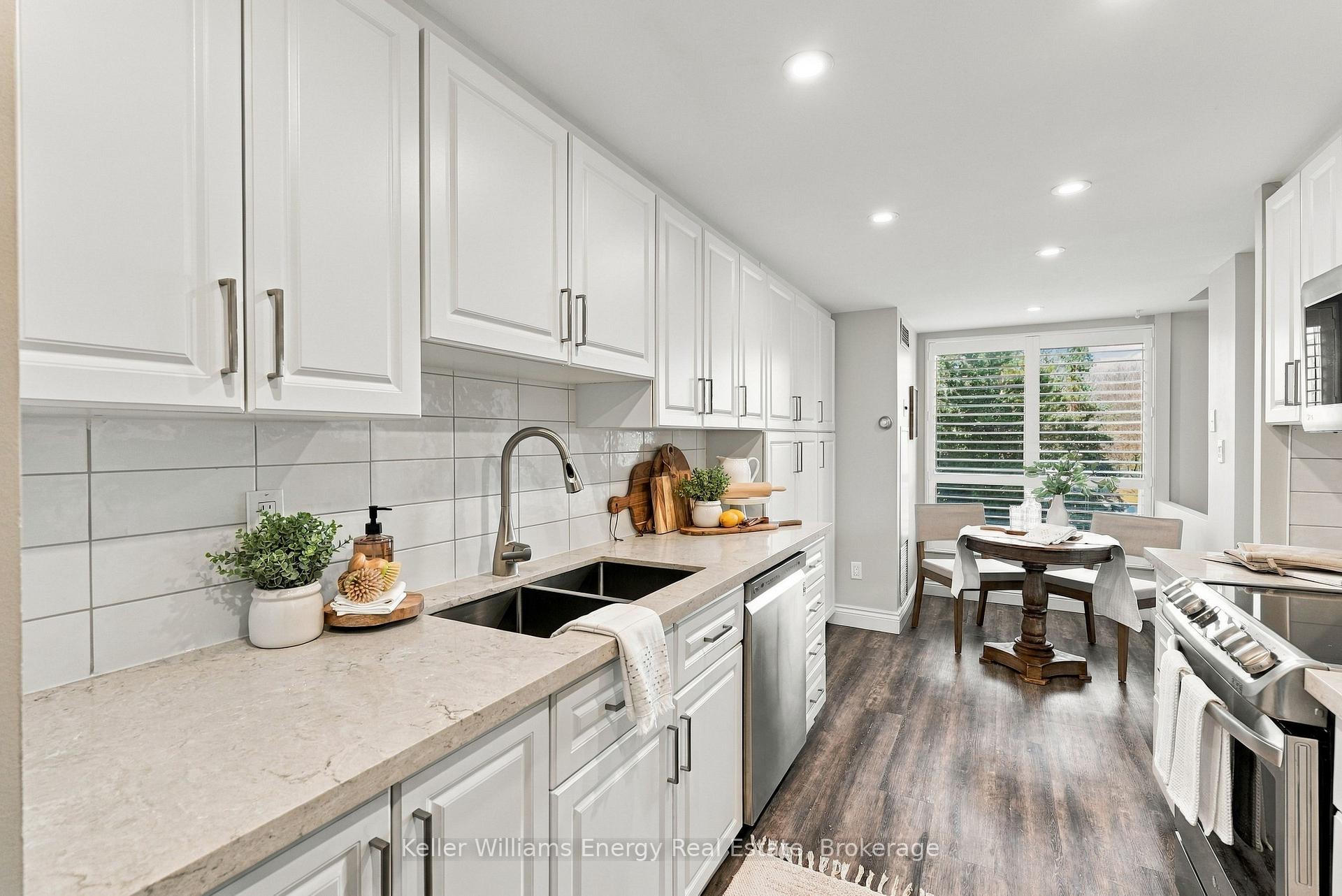 Photo 9 of Unit 302, 712 Rossland Road E, Whitby, Pringle Creek — HOMEH