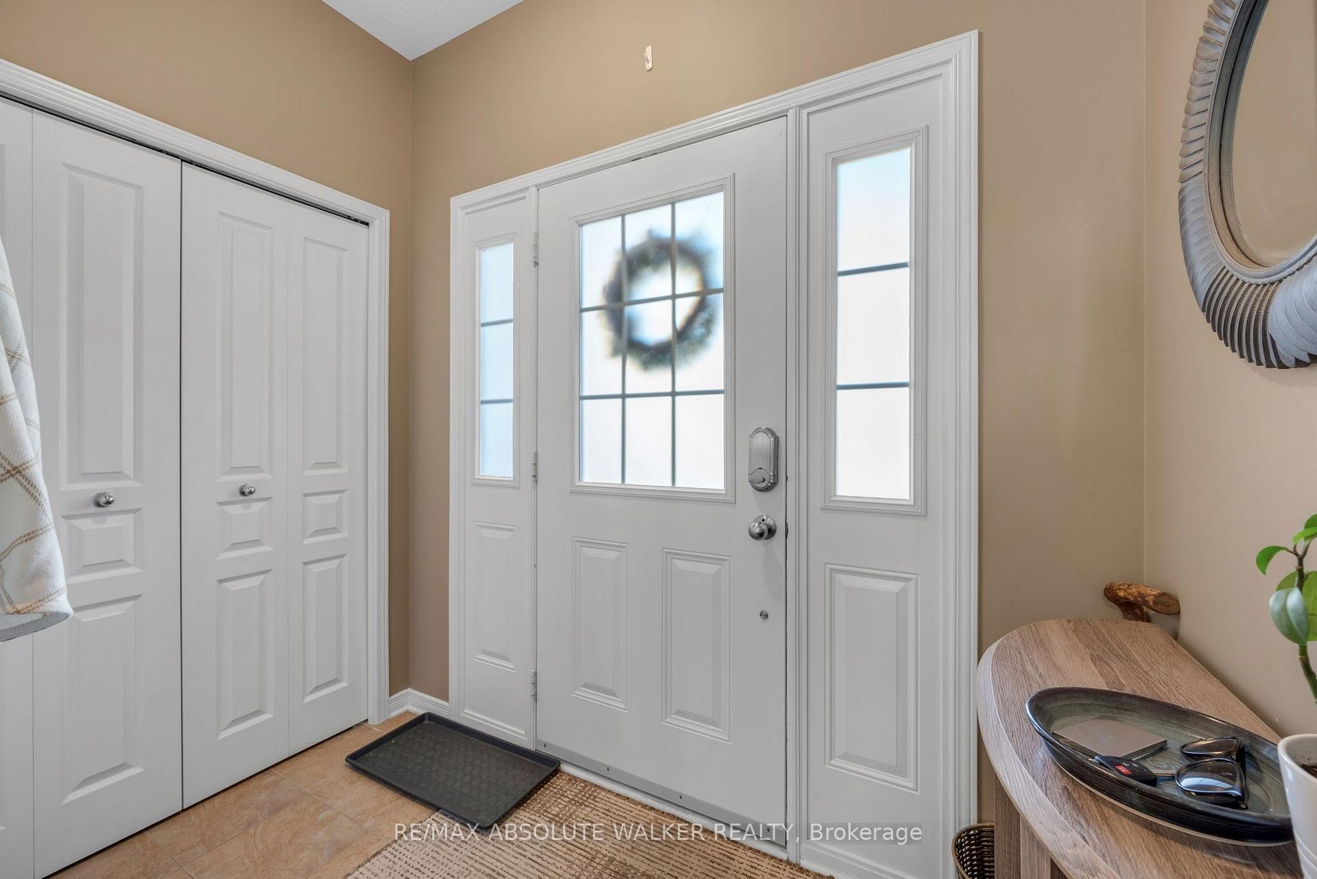 Photo 2 of 518 Fordell Avenue, Ottawa, Kanata - Morgan's Grant/South March — HOMEH