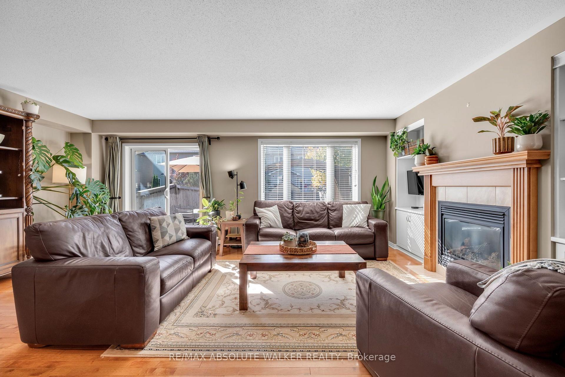 Photo 6 of 518 Fordell Avenue, Ottawa, Kanata - Morgan's Grant/South March — HOMEH