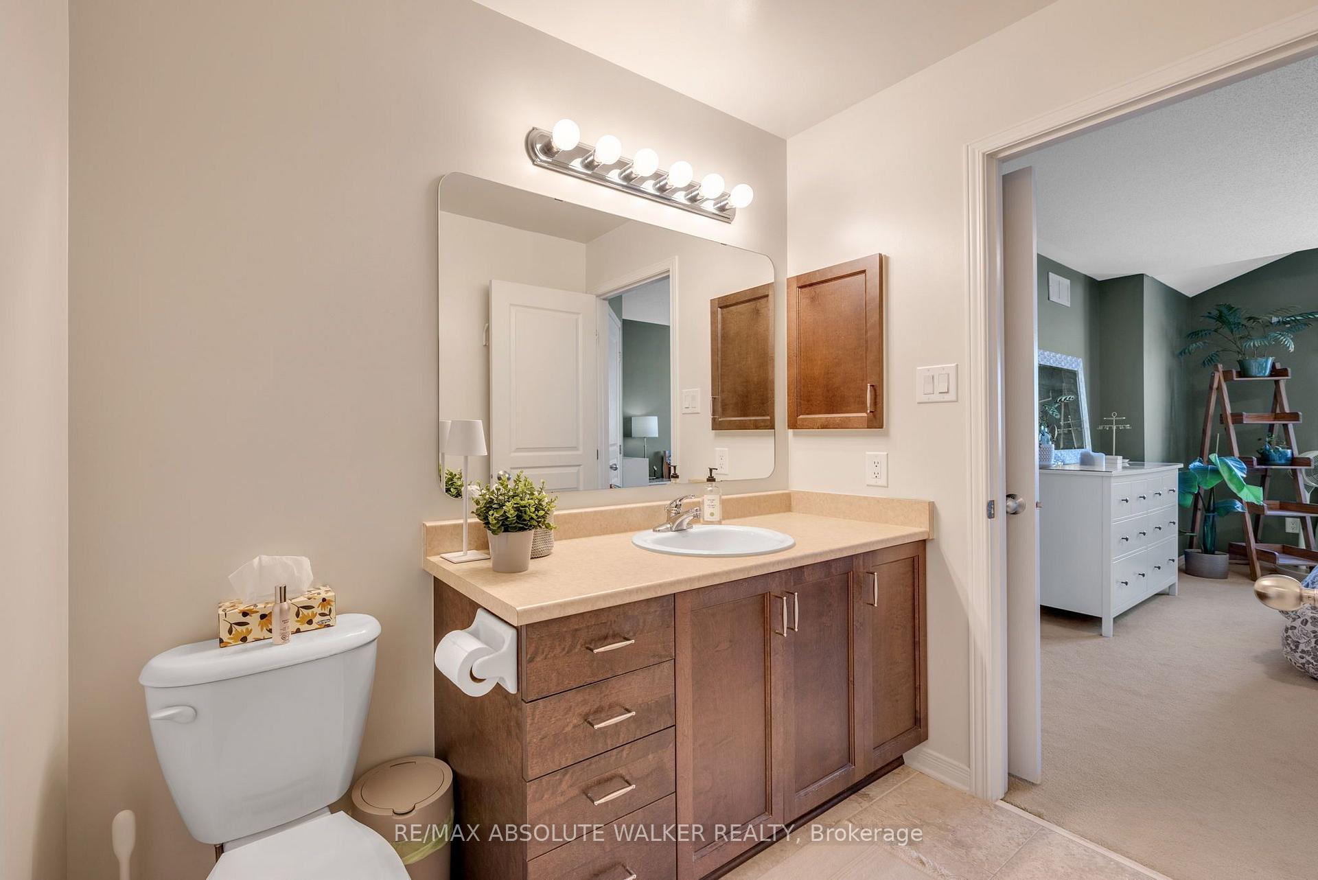 Photo 14 of 518 Fordell Avenue, Ottawa, Kanata - Morgan's Grant/South March — HOMEH