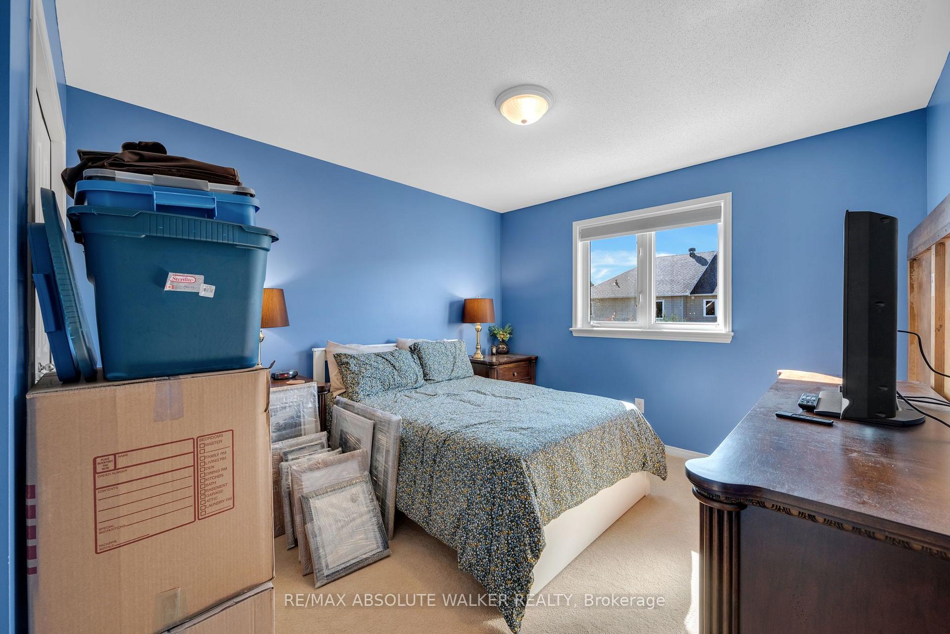Photo 16 of 518 Fordell Avenue, Ottawa, Kanata - Morgan's Grant/South March — HOMEH