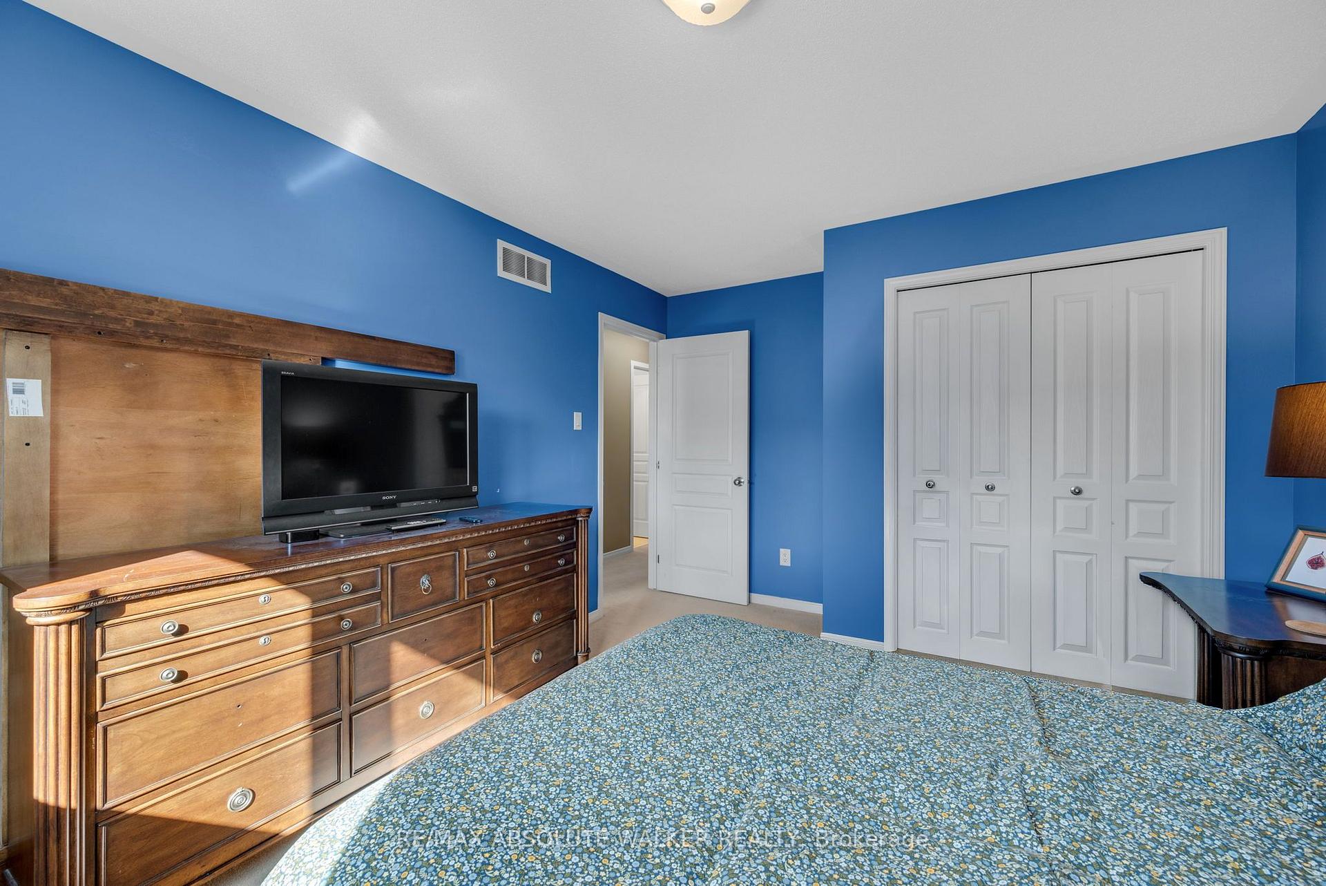 Photo 17 of 518 Fordell Avenue, Ottawa, Kanata - Morgan's Grant/South March — HOMEH