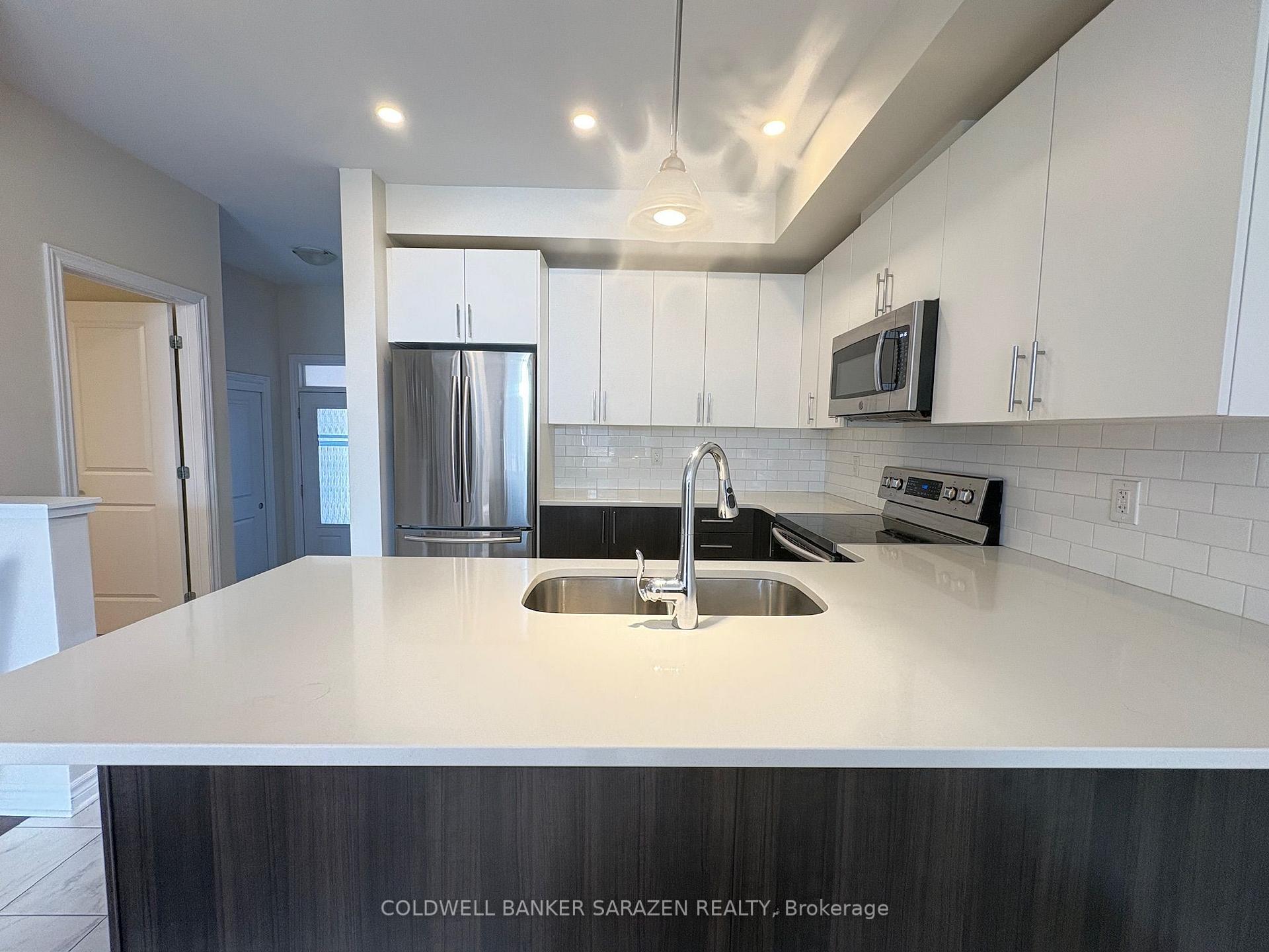 Photo 7 of 216 Tim Sheehan Place, Ottawa, Kanata - Emerald Meadows/Trailwest — HOMEH